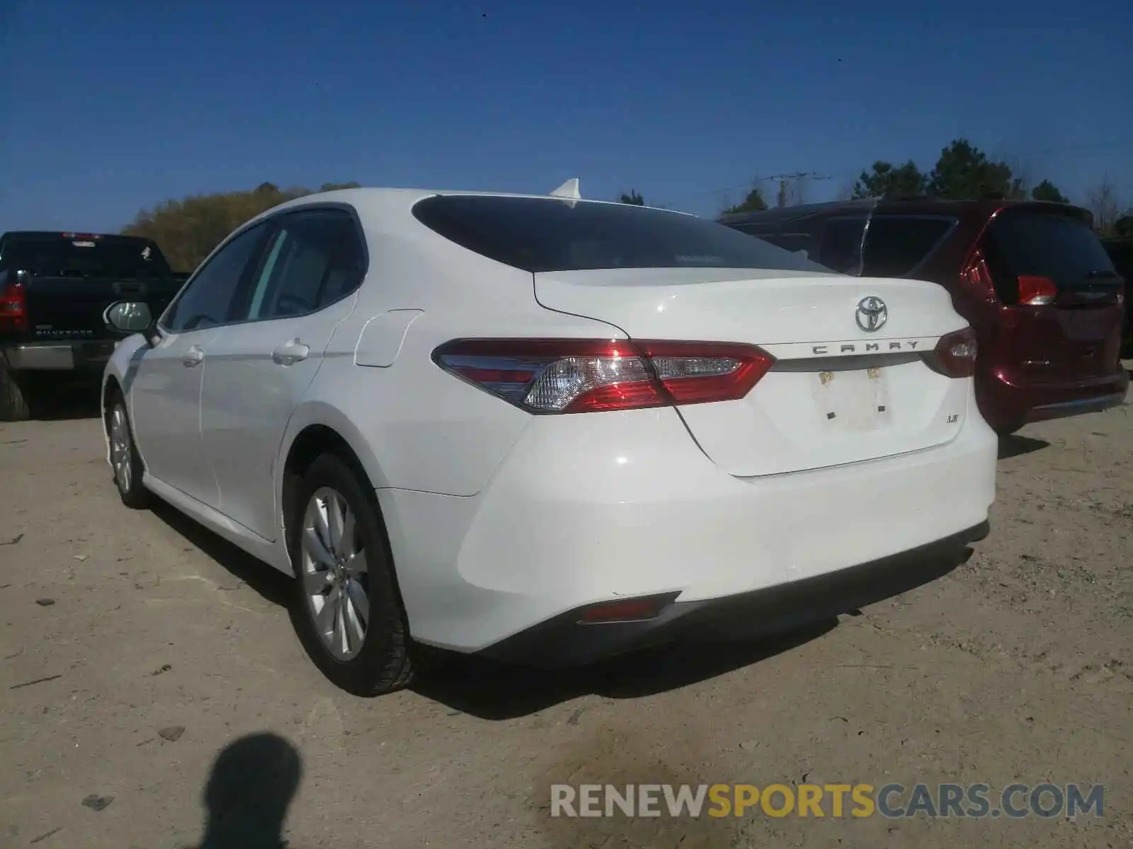 3 Photograph of a damaged car 4T1B11HK2KU770581 TOYOTA CAMRY 2019