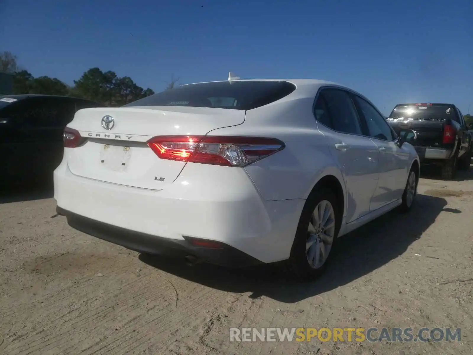 4 Photograph of a damaged car 4T1B11HK2KU770581 TOYOTA CAMRY 2019