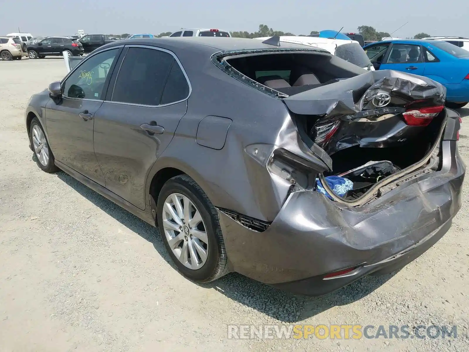 3 Photograph of a damaged car 4T1B11HK2KU770600 TOYOTA CAMRY 2019