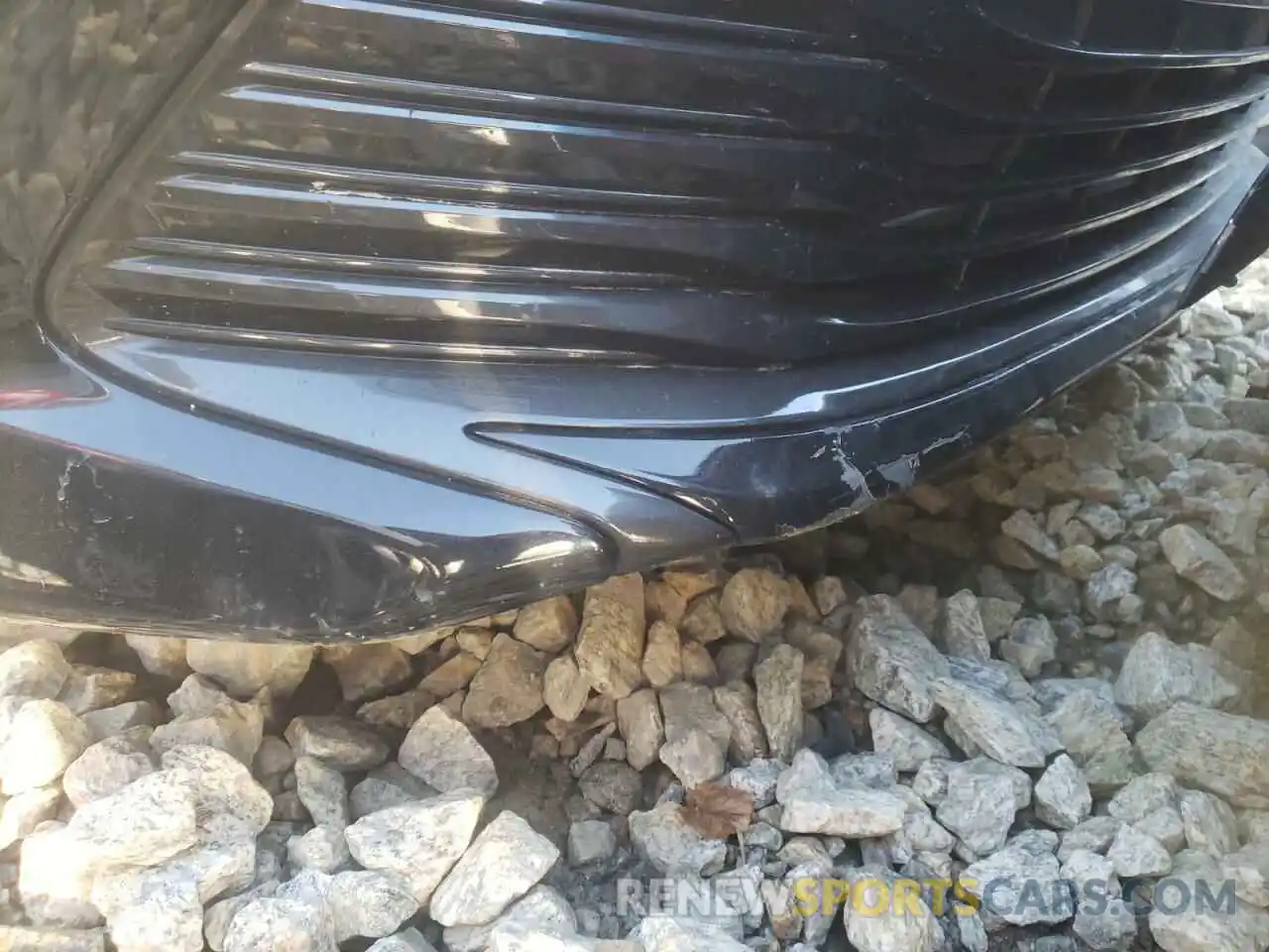 9 Photograph of a damaged car 4T1B11HK2KU770807 TOYOTA CAMRY 2019