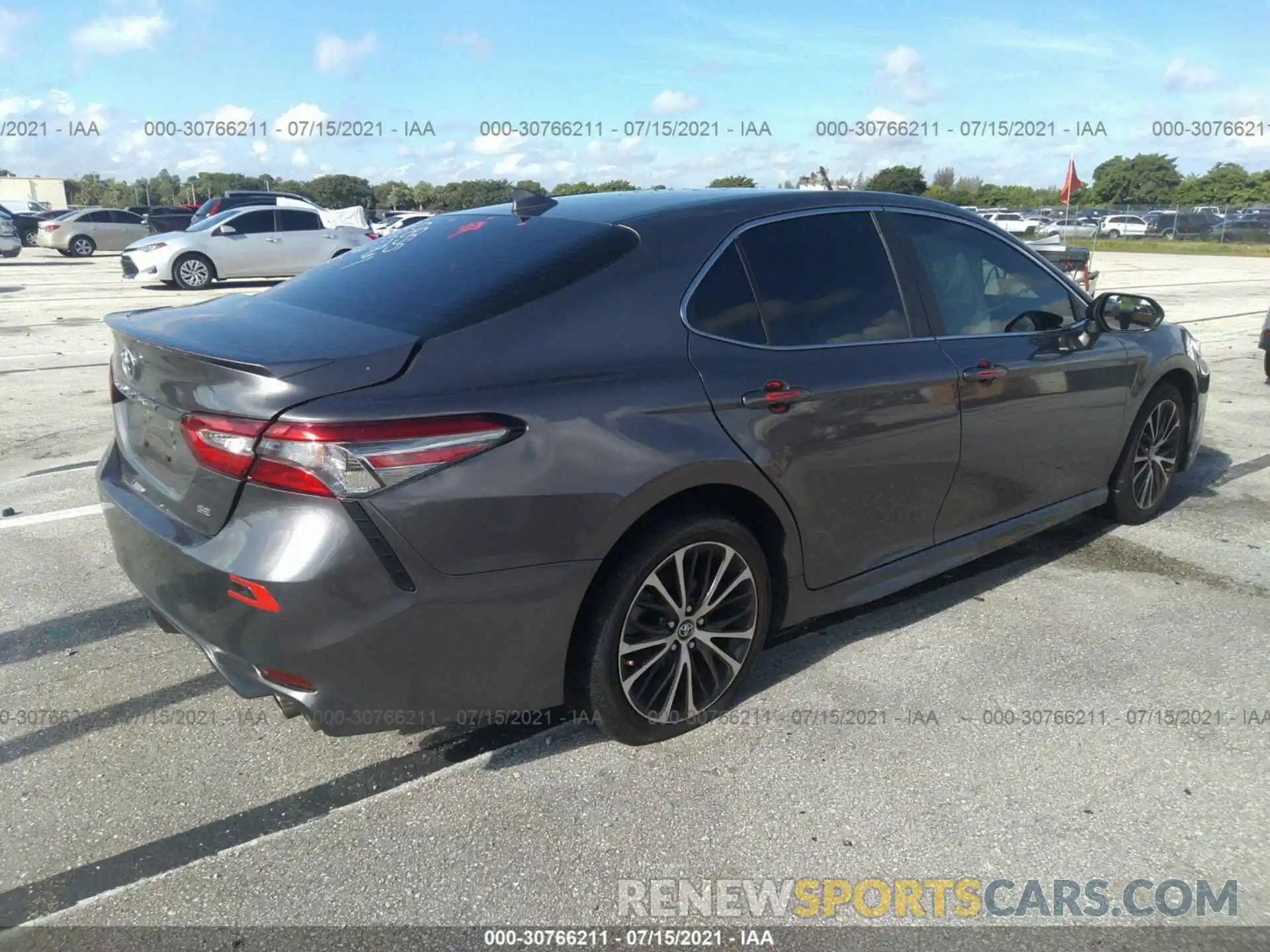 4 Photograph of a damaged car 4T1B11HK2KU770855 TOYOTA CAMRY 2019