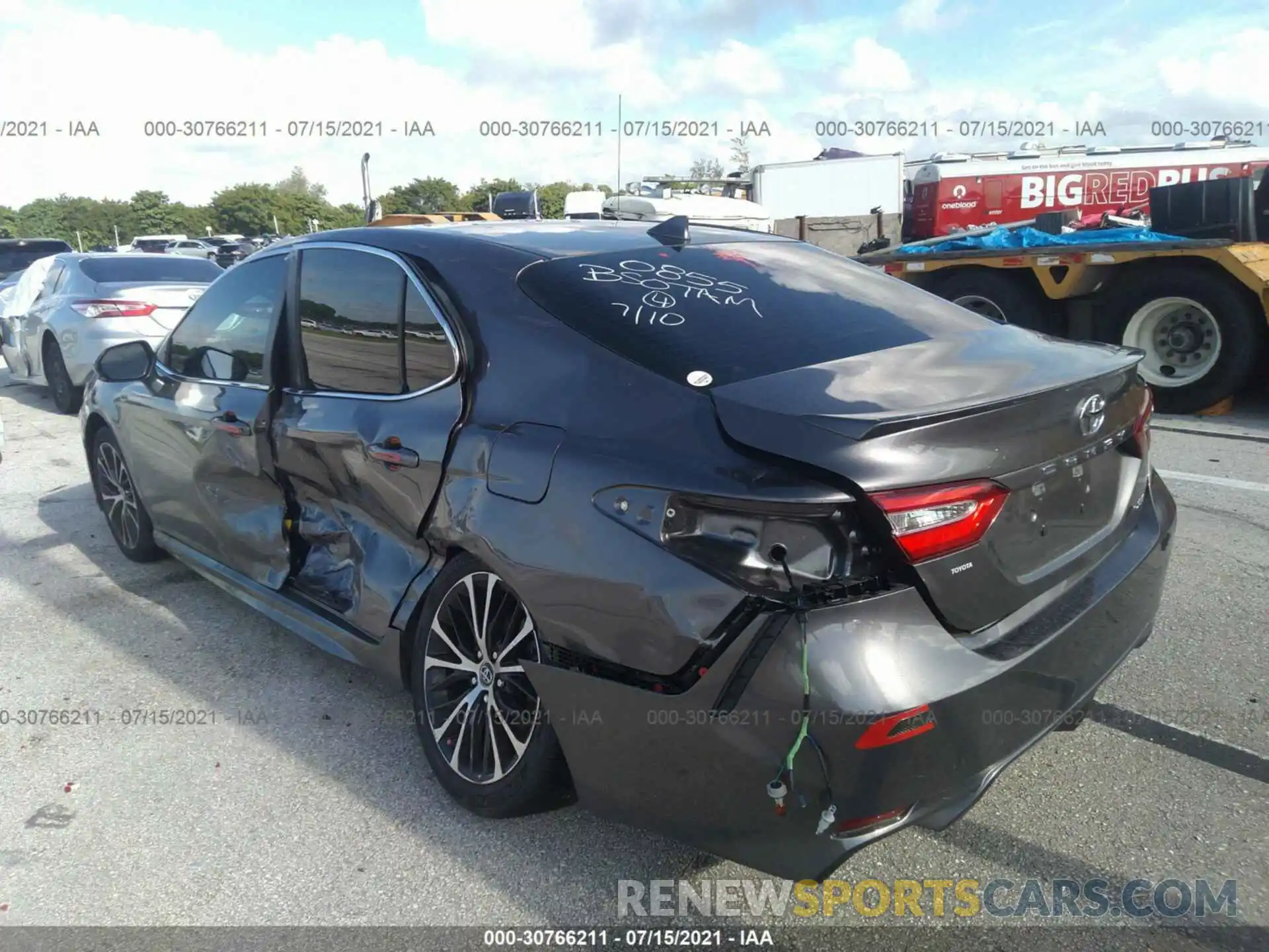 6 Photograph of a damaged car 4T1B11HK2KU770855 TOYOTA CAMRY 2019