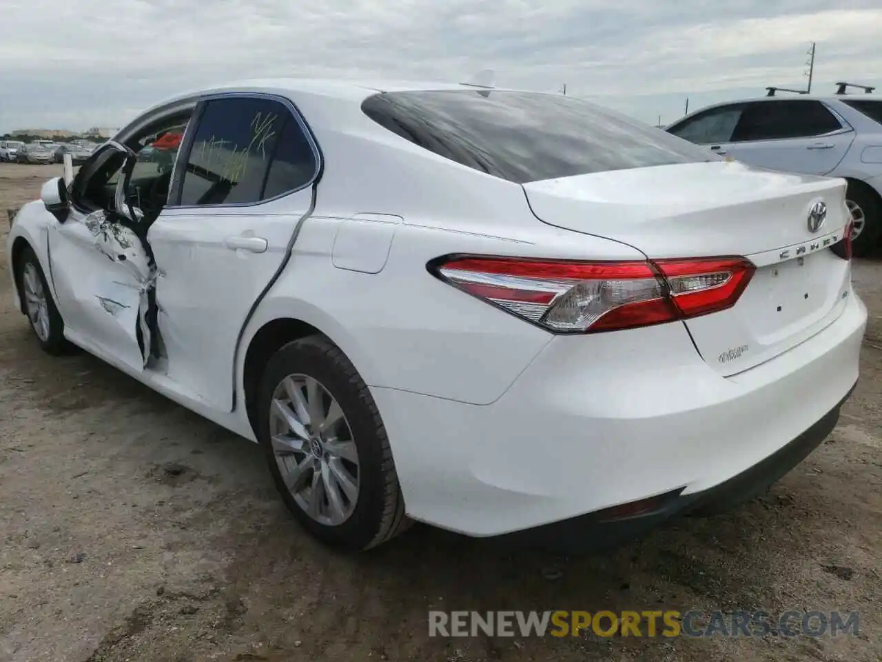 3 Photograph of a damaged car 4T1B11HK2KU771049 TOYOTA CAMRY 2019