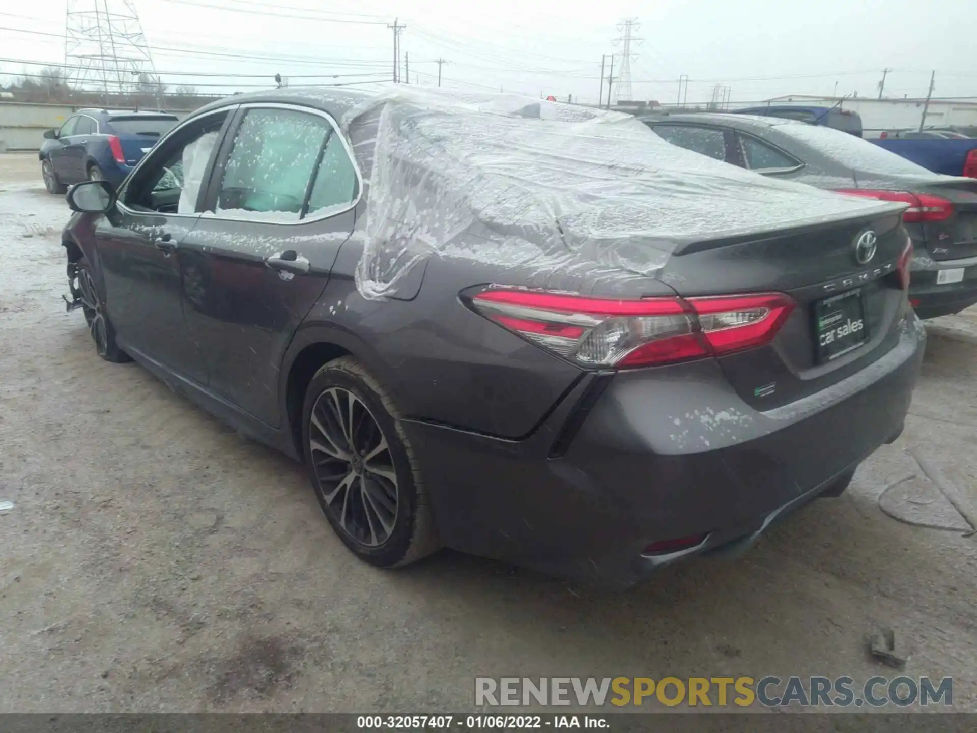 3 Photograph of a damaged car 4T1B11HK2KU773612 TOYOTA CAMRY 2019