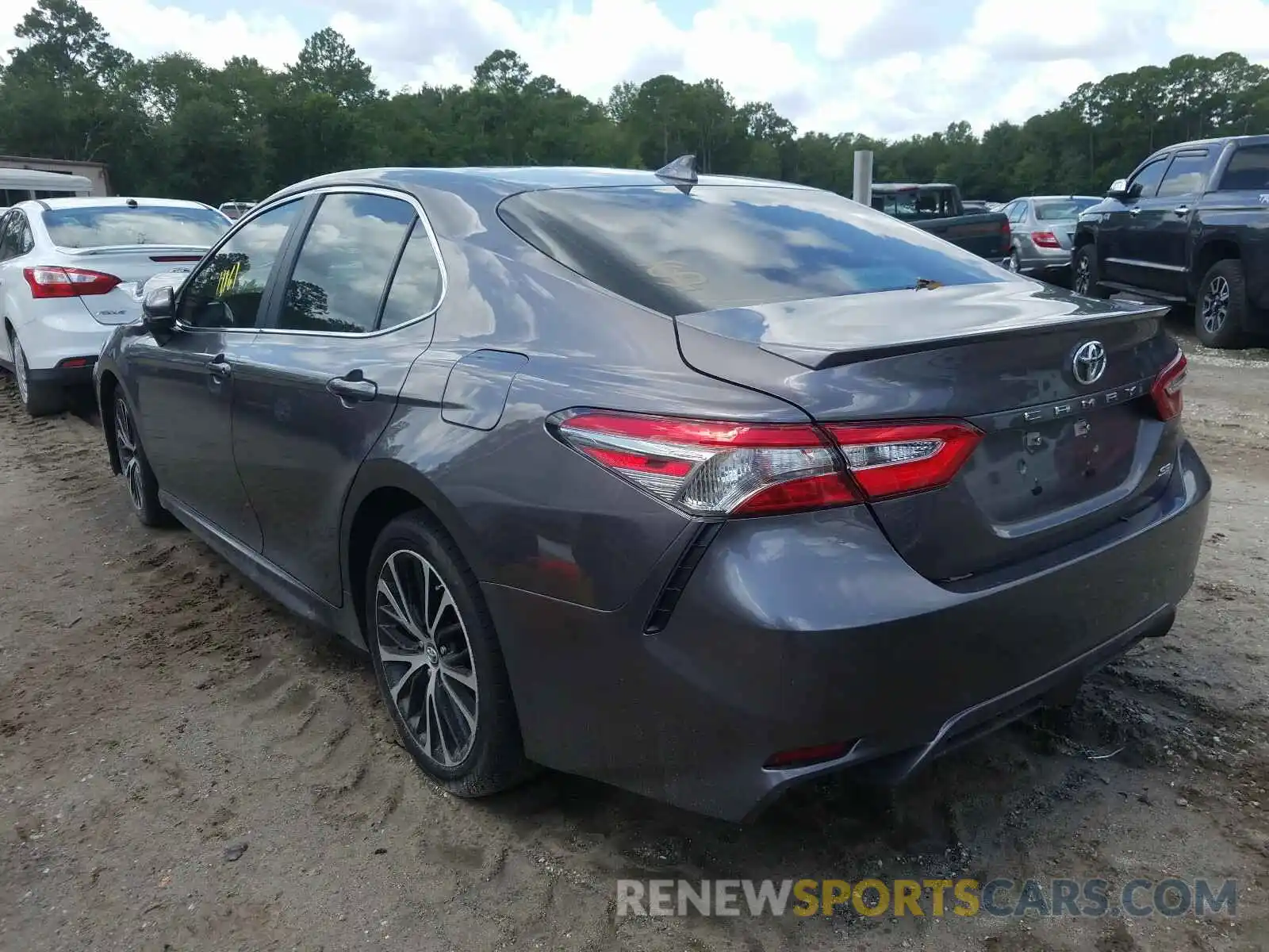 3 Photograph of a damaged car 4T1B11HK2KU774971 TOYOTA CAMRY 2019