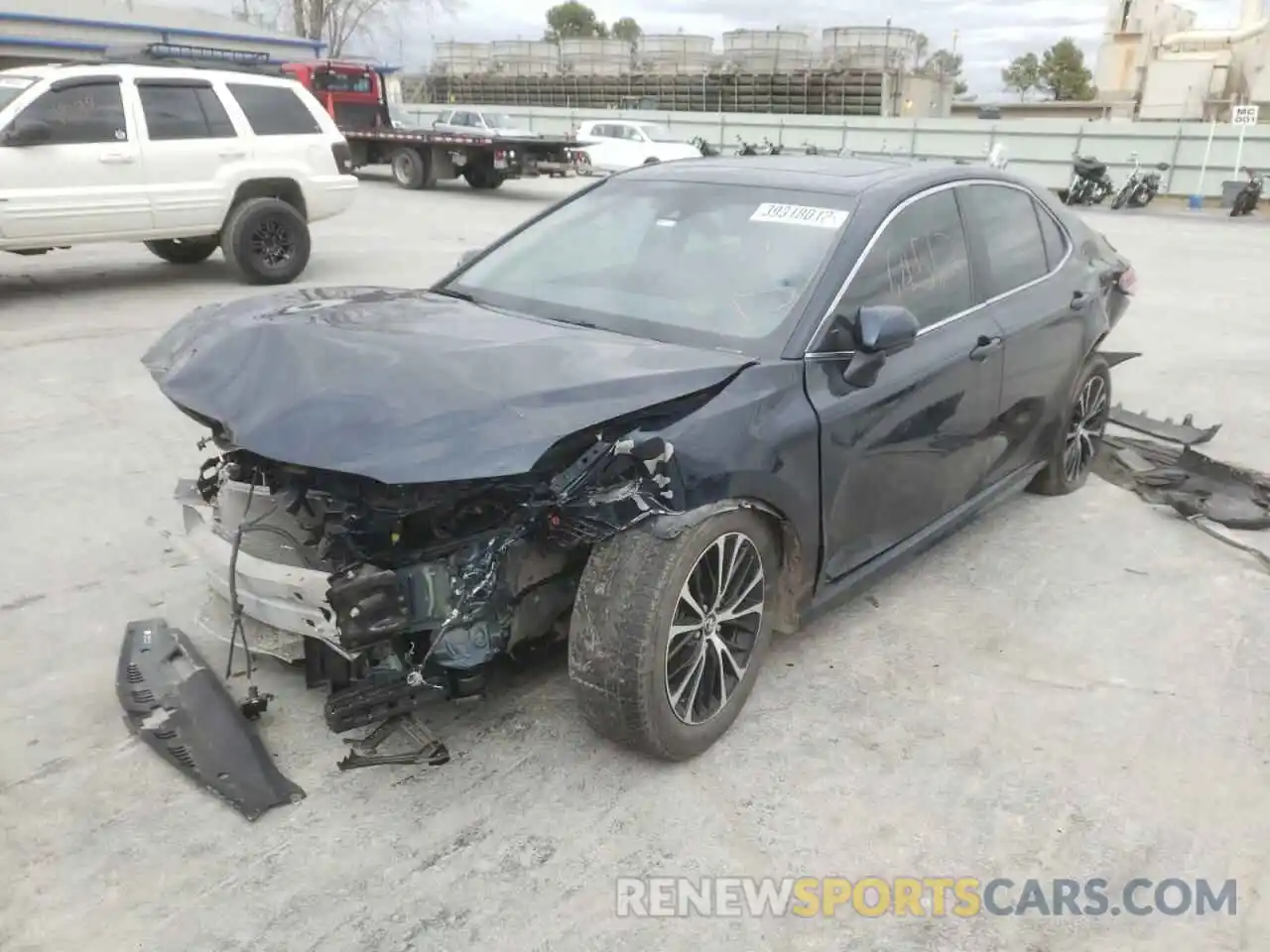 2 Photograph of a damaged car 4T1B11HK2KU776168 TOYOTA CAMRY 2019