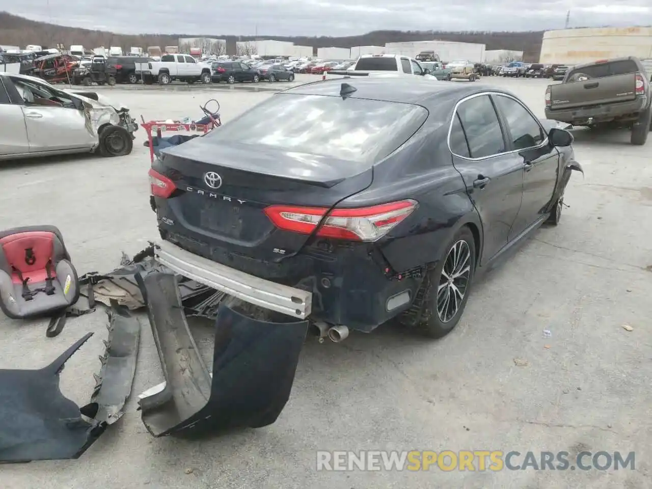 4 Фотография поврежденного автомобиля 4T1B11HK2KU776168 TOYOTA CAMRY 2019