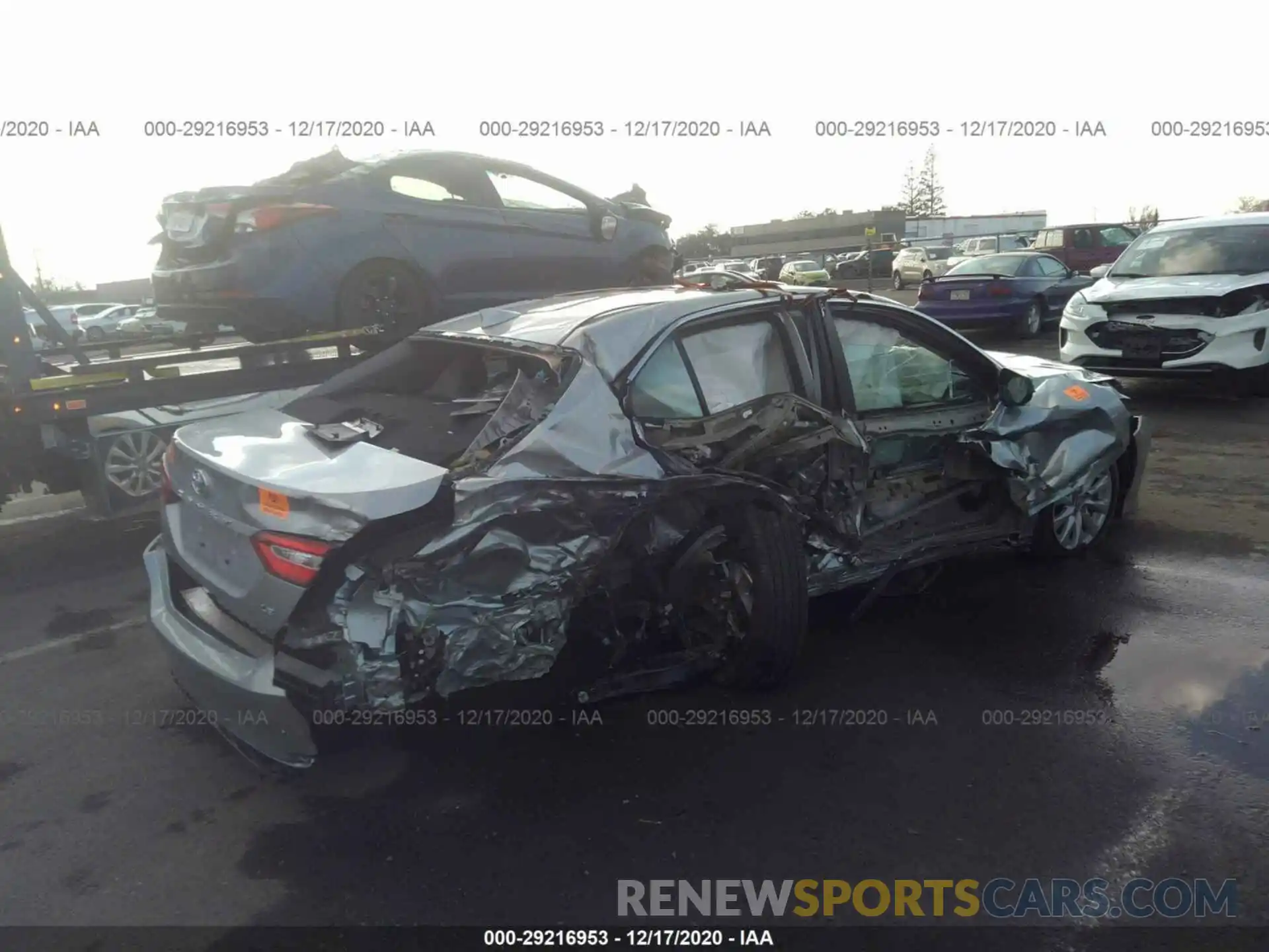 4 Photograph of a damaged car 4T1B11HK2KU776963 TOYOTA CAMRY 2019