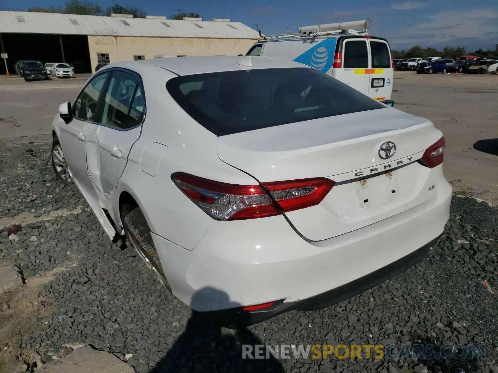 3 Photograph of a damaged car 4T1B11HK2KU777398 TOYOTA CAMRY 2019