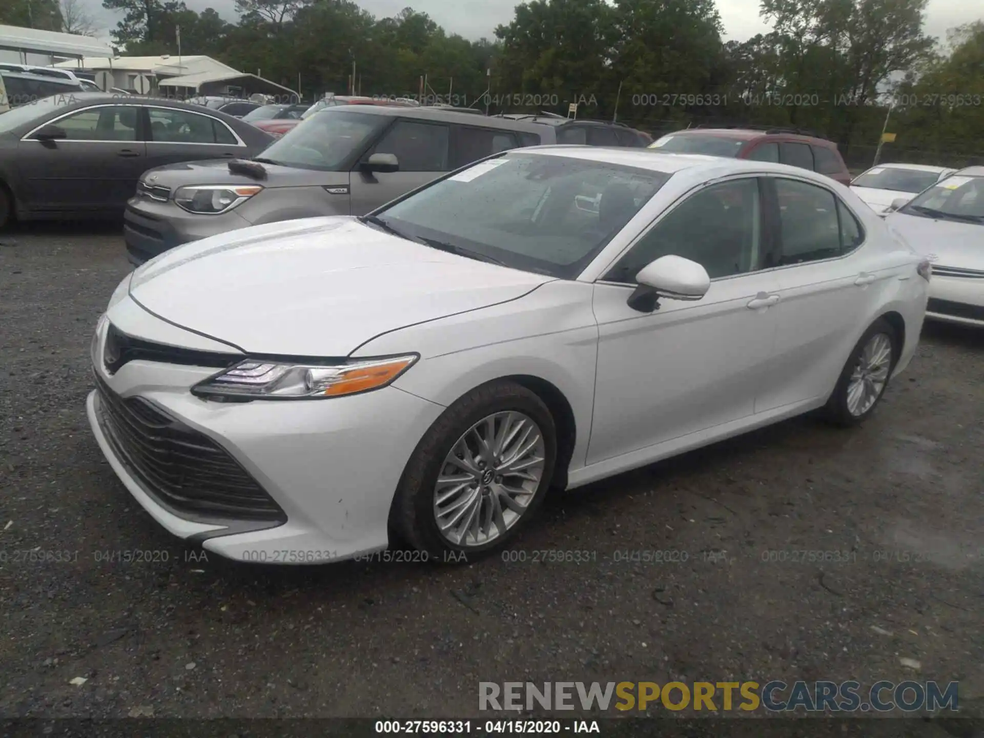 2 Photograph of a damaged car 4T1B11HK2KU779510 TOYOTA CAMRY 2019