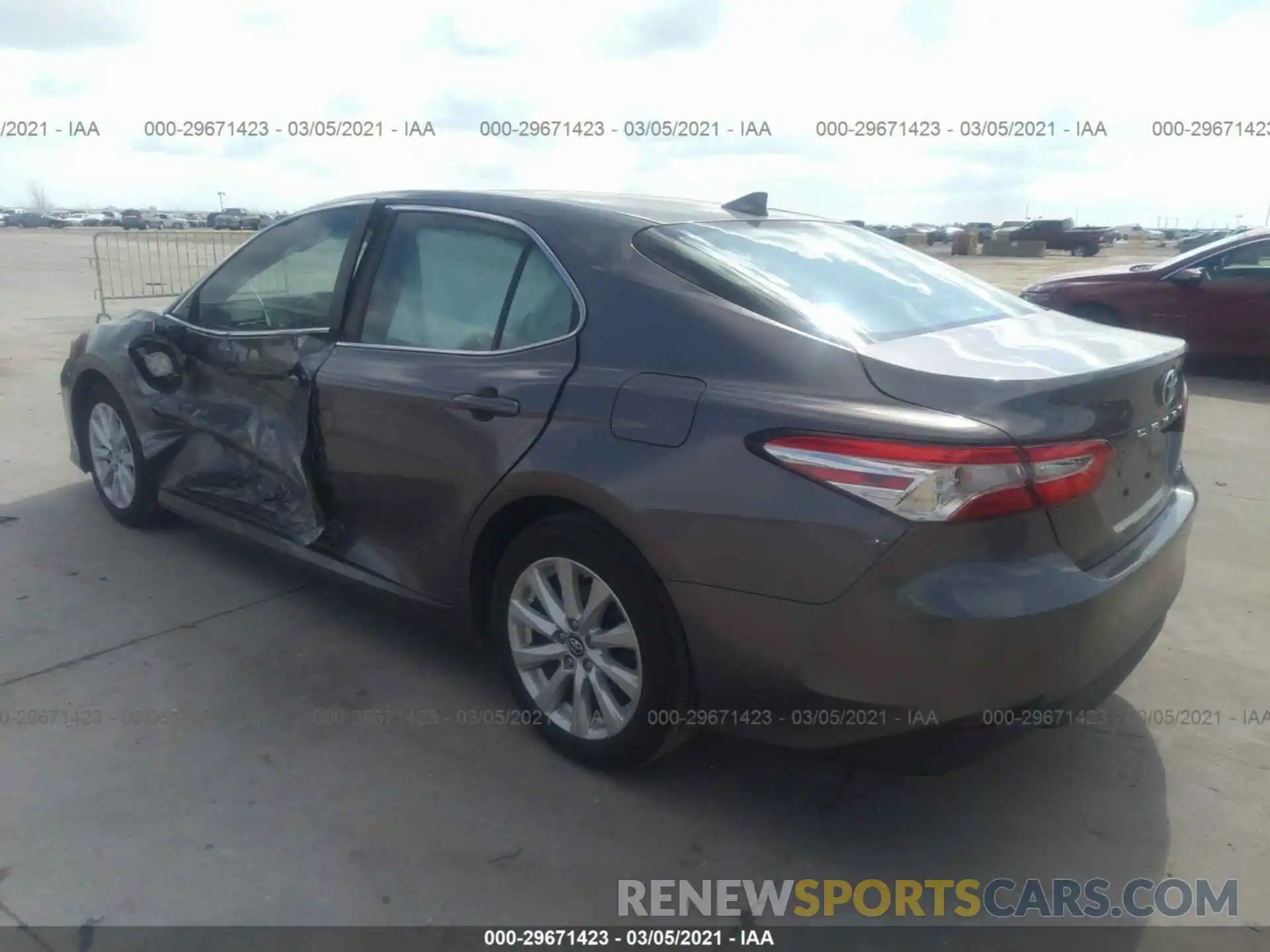 3 Photograph of a damaged car 4T1B11HK2KU780415 TOYOTA CAMRY 2019