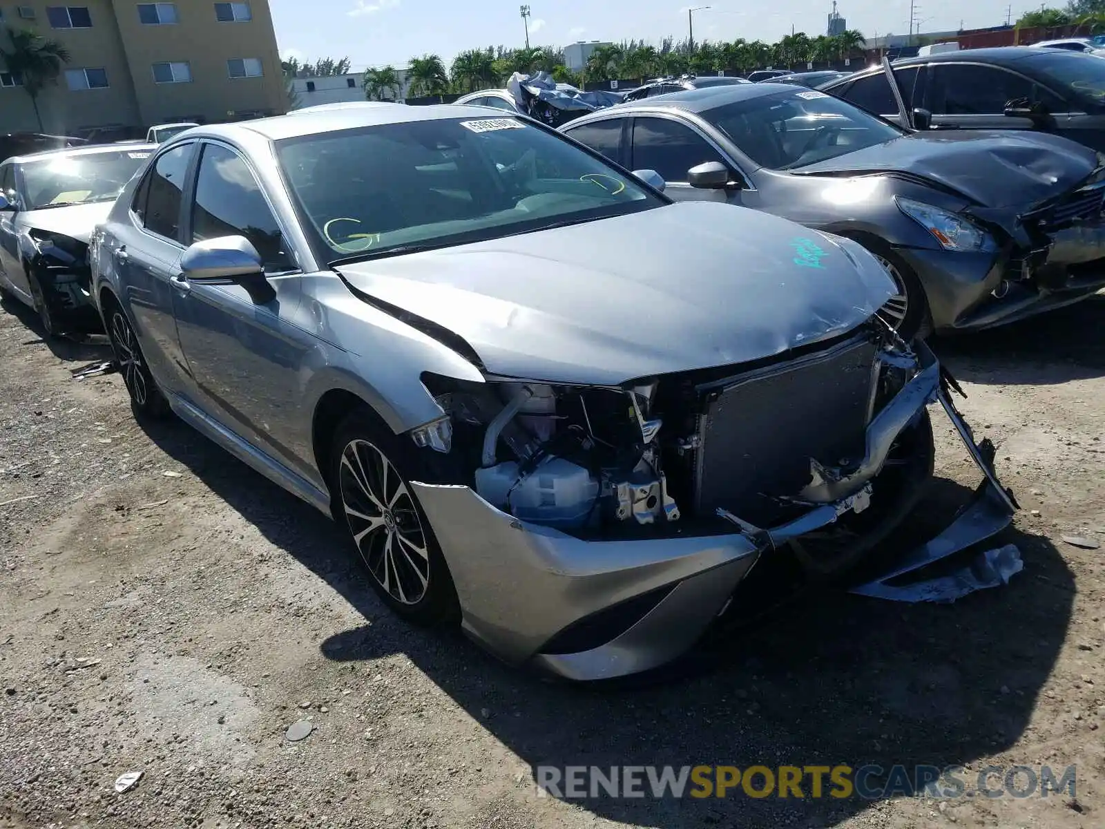 1 Photograph of a damaged car 4T1B11HK2KU781015 TOYOTA CAMRY 2019