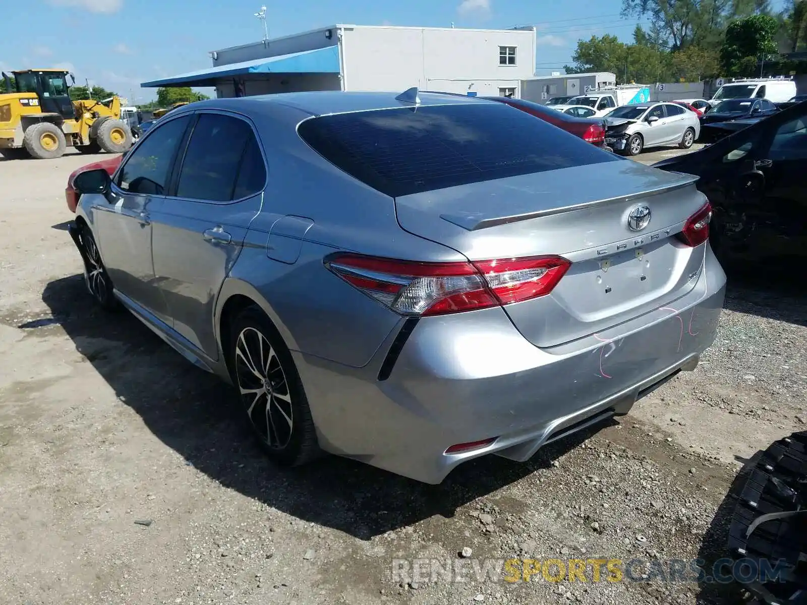 3 Photograph of a damaged car 4T1B11HK2KU781015 TOYOTA CAMRY 2019