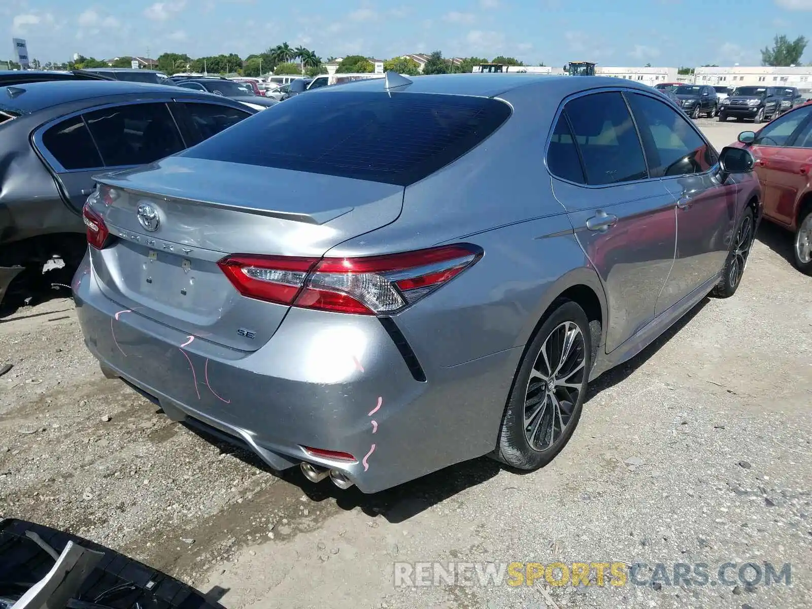 4 Photograph of a damaged car 4T1B11HK2KU781015 TOYOTA CAMRY 2019