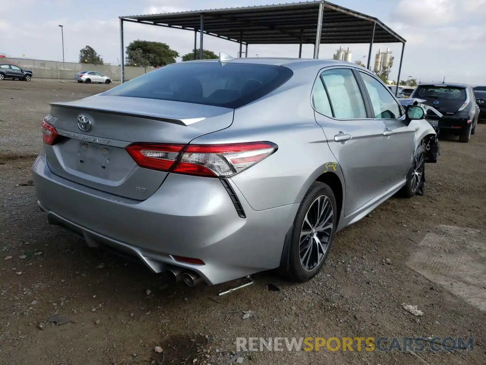 4 Photograph of a damaged car 4T1B11HK2KU784674 TOYOTA CAMRY 2019