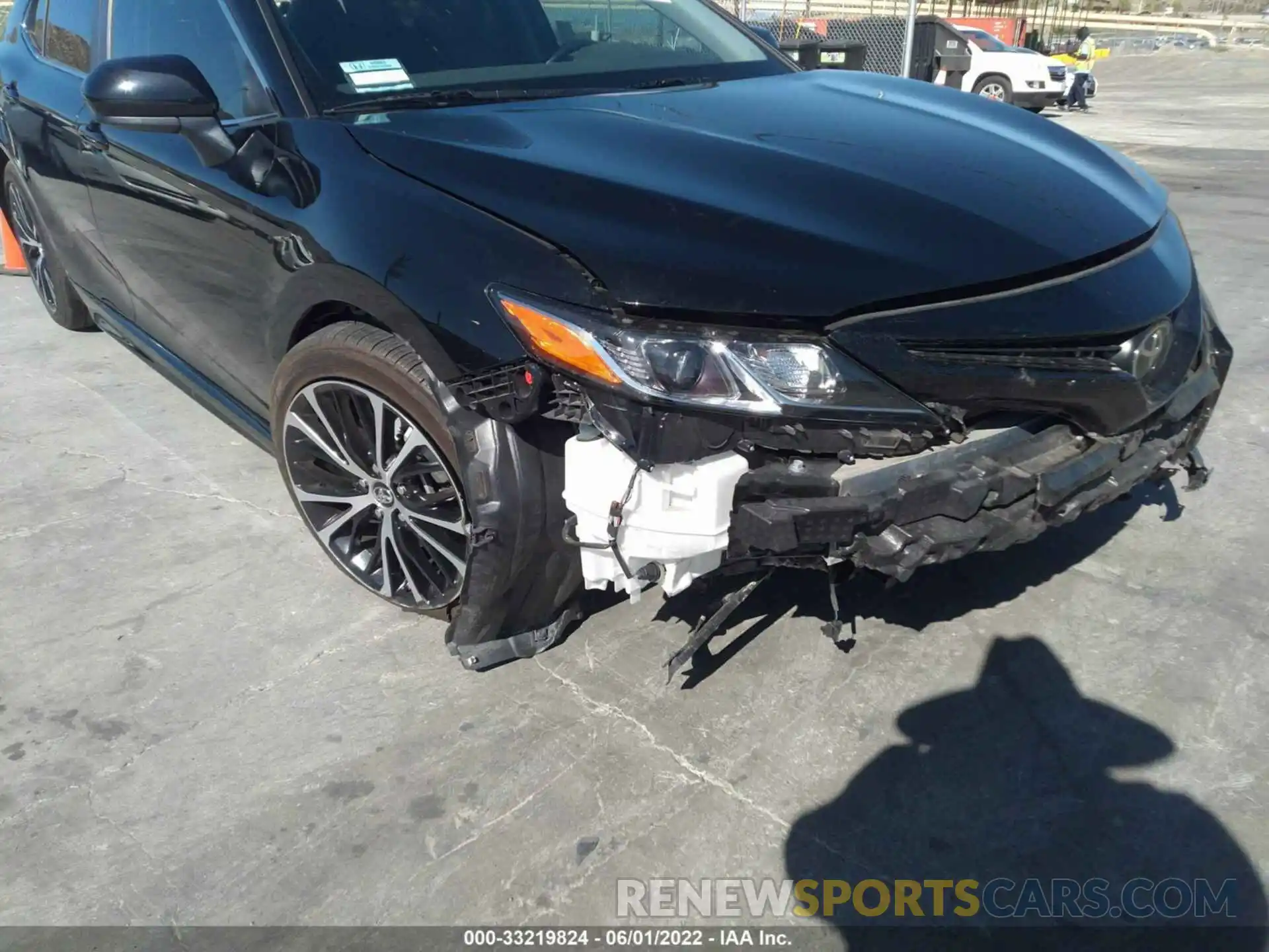 6 Photograph of a damaged car 4T1B11HK2KU784884 TOYOTA CAMRY 2019