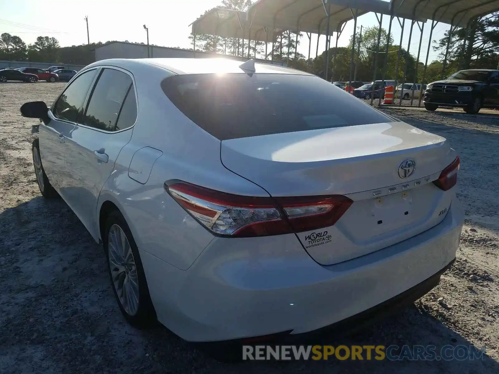 3 Photograph of a damaged car 4T1B11HK2KU785744 TOYOTA CAMRY 2019