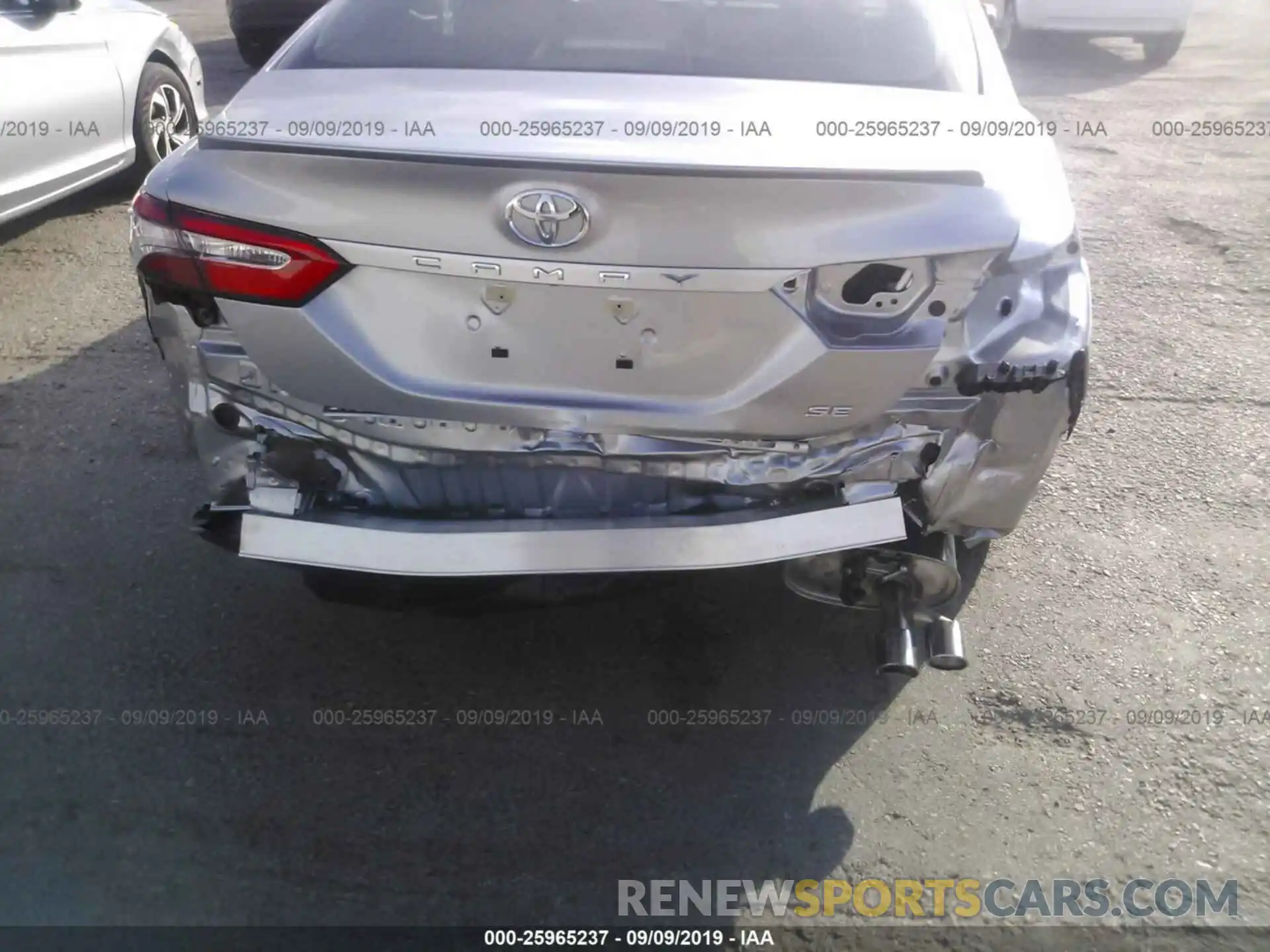 6 Photograph of a damaged car 4T1B11HK2KU786327 TOYOTA CAMRY 2019