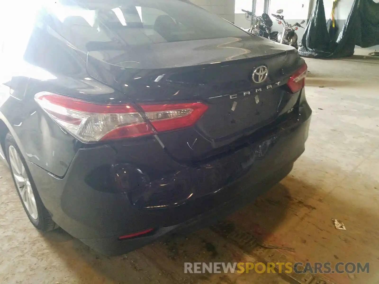 9 Photograph of a damaged car 4T1B11HK2KU786392 TOYOTA CAMRY 2019