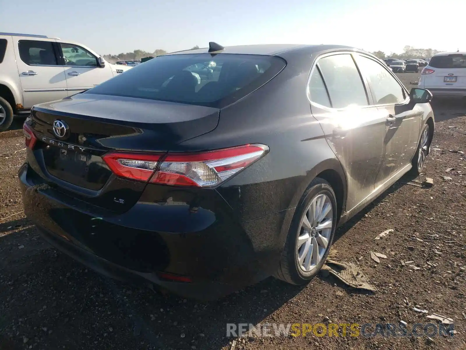 4 Photograph of a damaged car 4T1B11HK2KU788255 TOYOTA CAMRY 2019