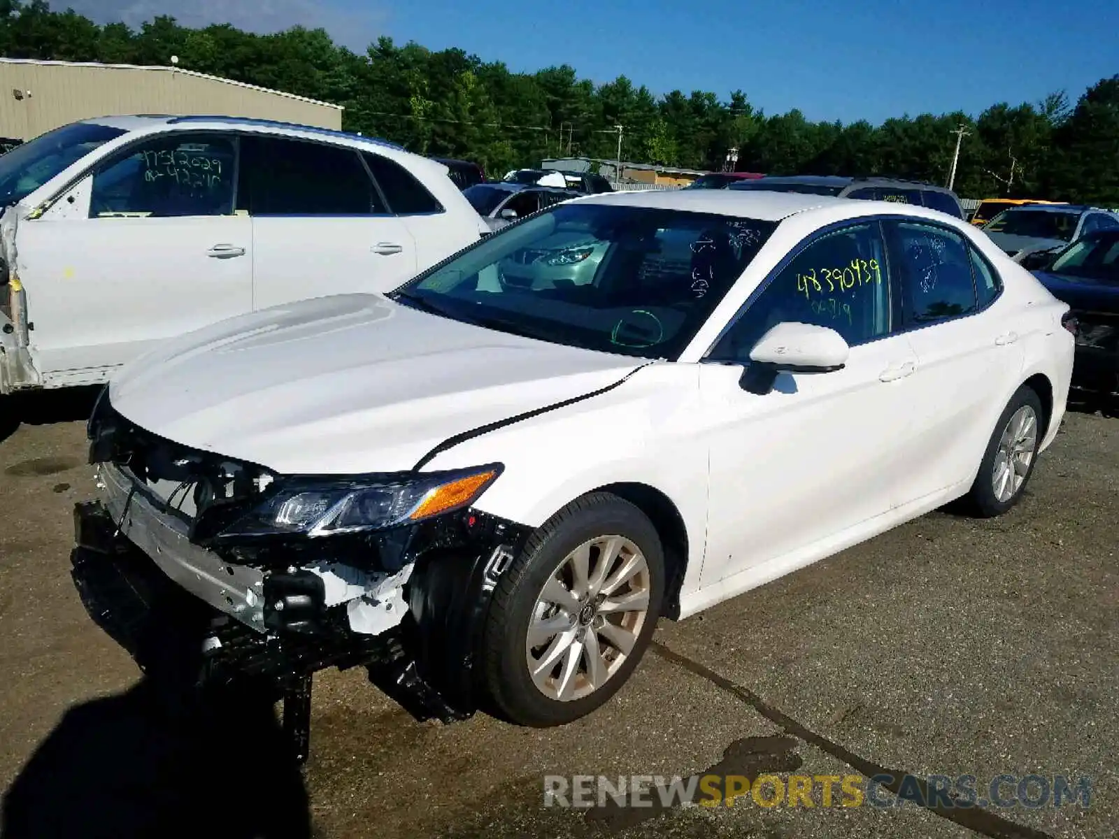 2 Photograph of a damaged car 4T1B11HK2KU790166 TOYOTA CAMRY 2019