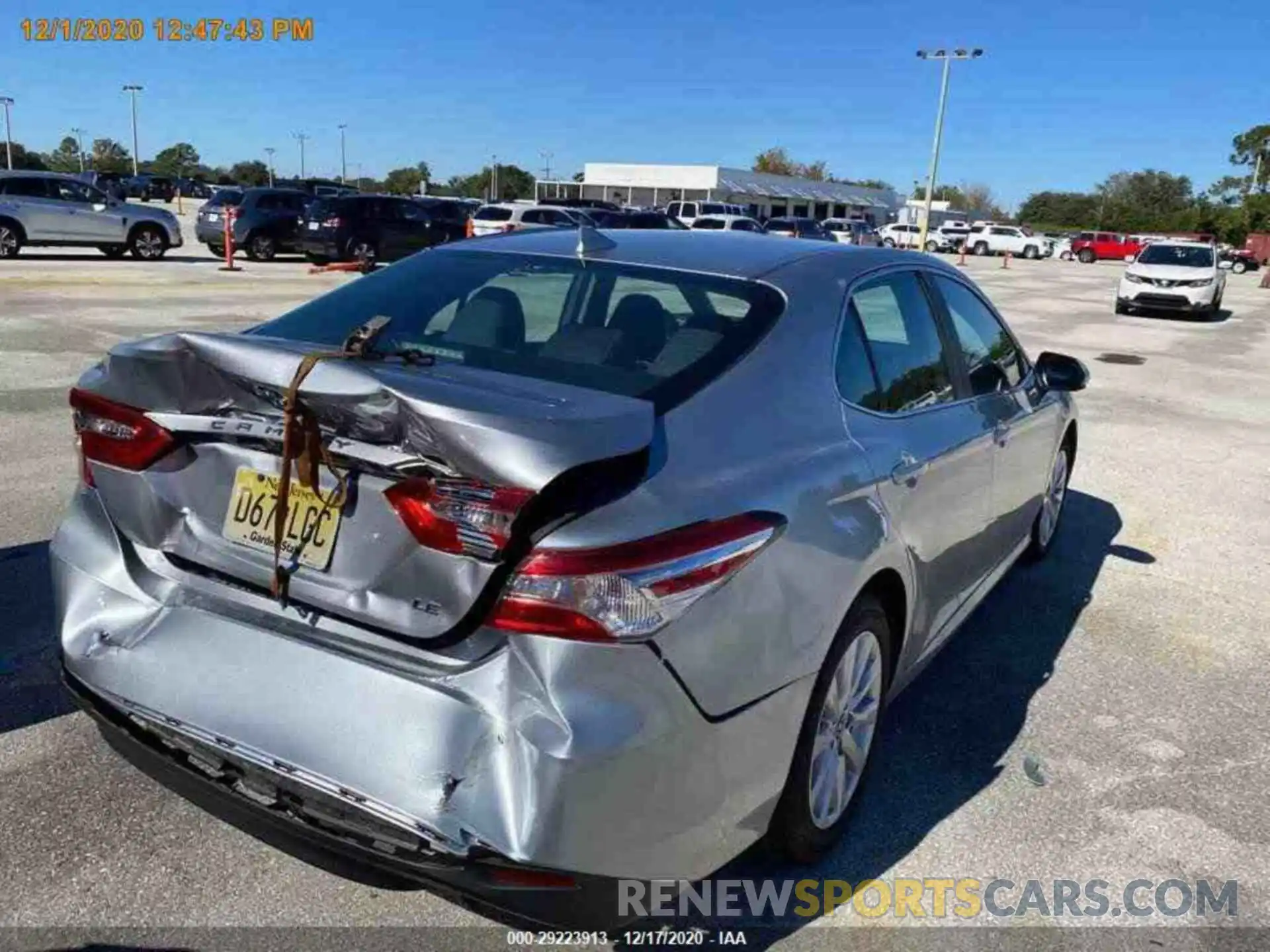 17 Photograph of a damaged car 4T1B11HK2KU790796 TOYOTA CAMRY 2019