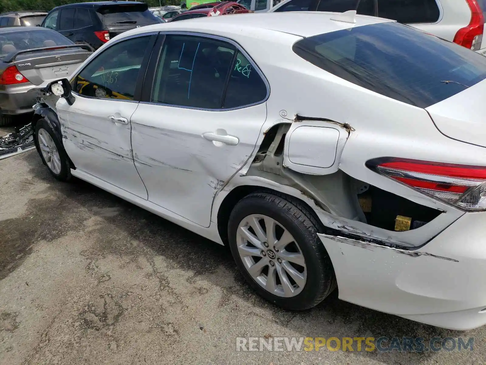 9 Photograph of a damaged car 4T1B11HK2KU793665 TOYOTA CAMRY 2019