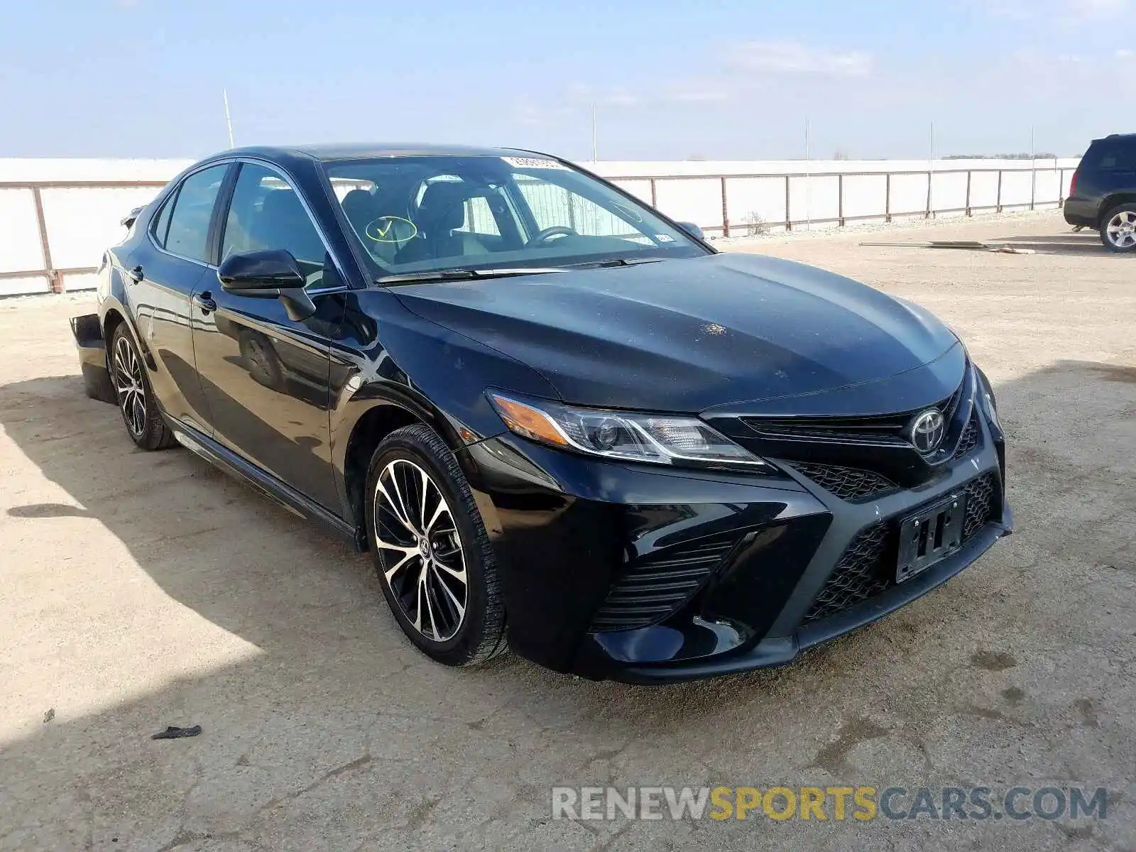 1 Photograph of a damaged car 4T1B11HK2KU794136 TOYOTA CAMRY 2019