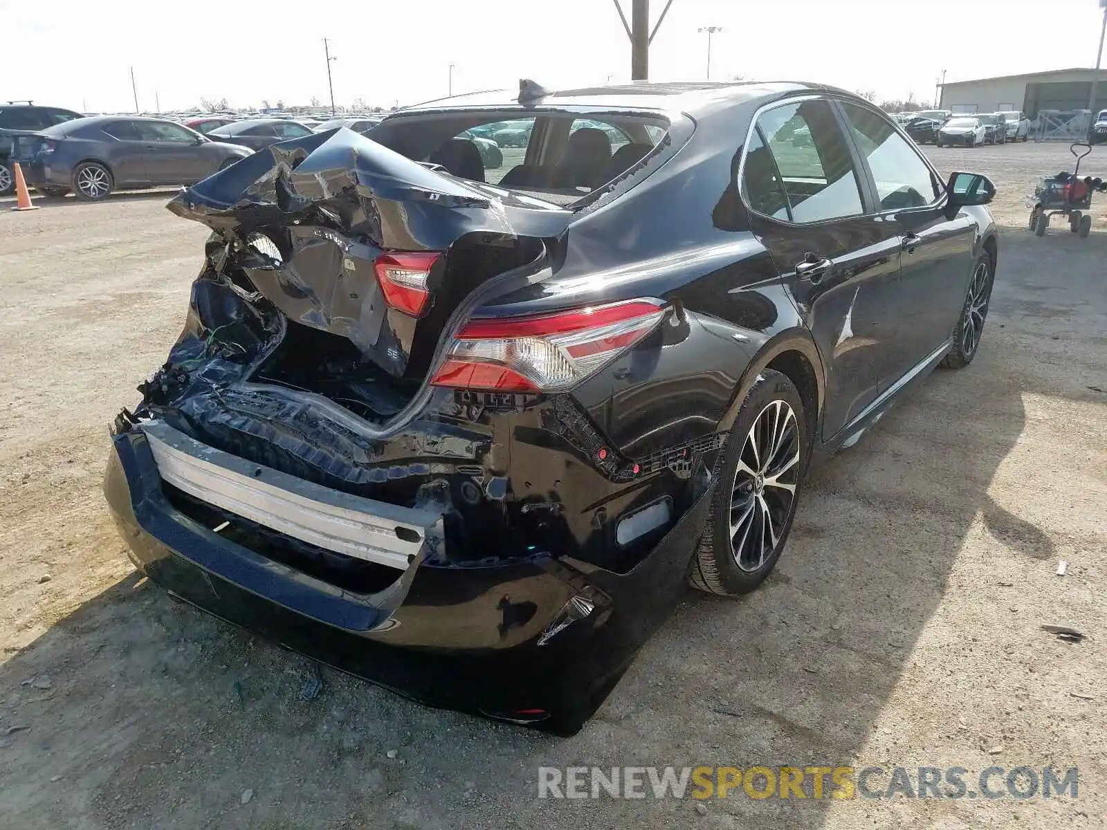 4 Photograph of a damaged car 4T1B11HK2KU794136 TOYOTA CAMRY 2019