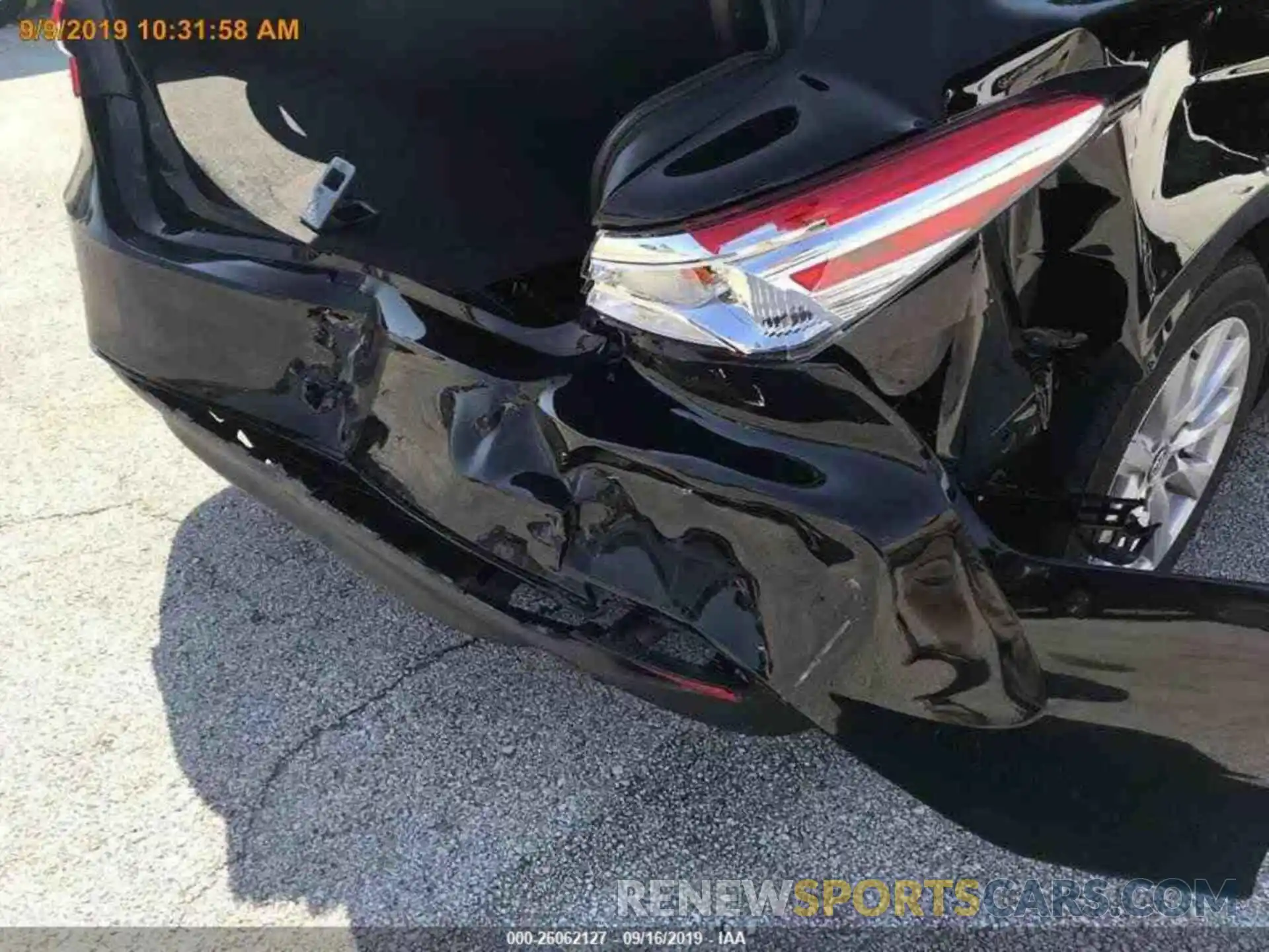 14 Photograph of a damaged car 4T1B11HK2KU794640 TOYOTA CAMRY 2019