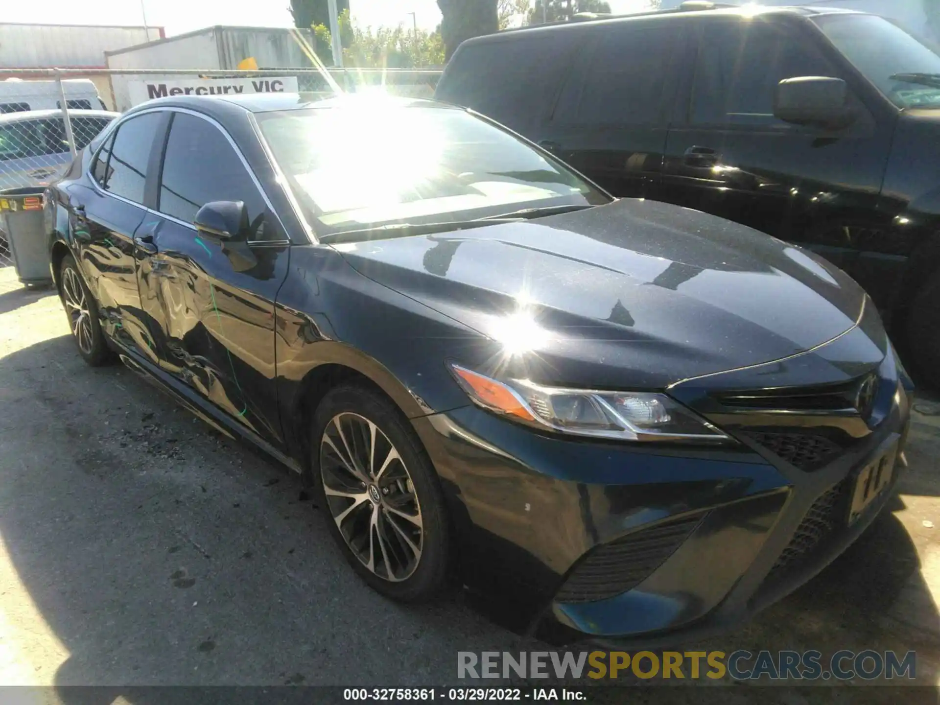 1 Photograph of a damaged car 4T1B11HK2KU795982 TOYOTA CAMRY 2019