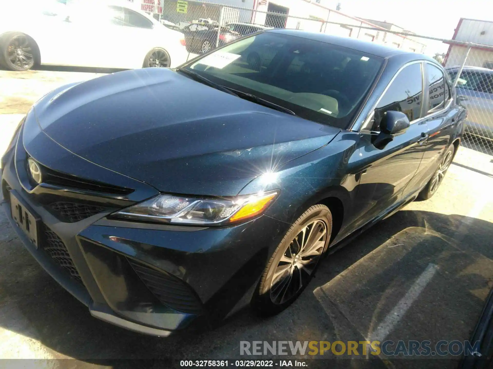 2 Photograph of a damaged car 4T1B11HK2KU795982 TOYOTA CAMRY 2019