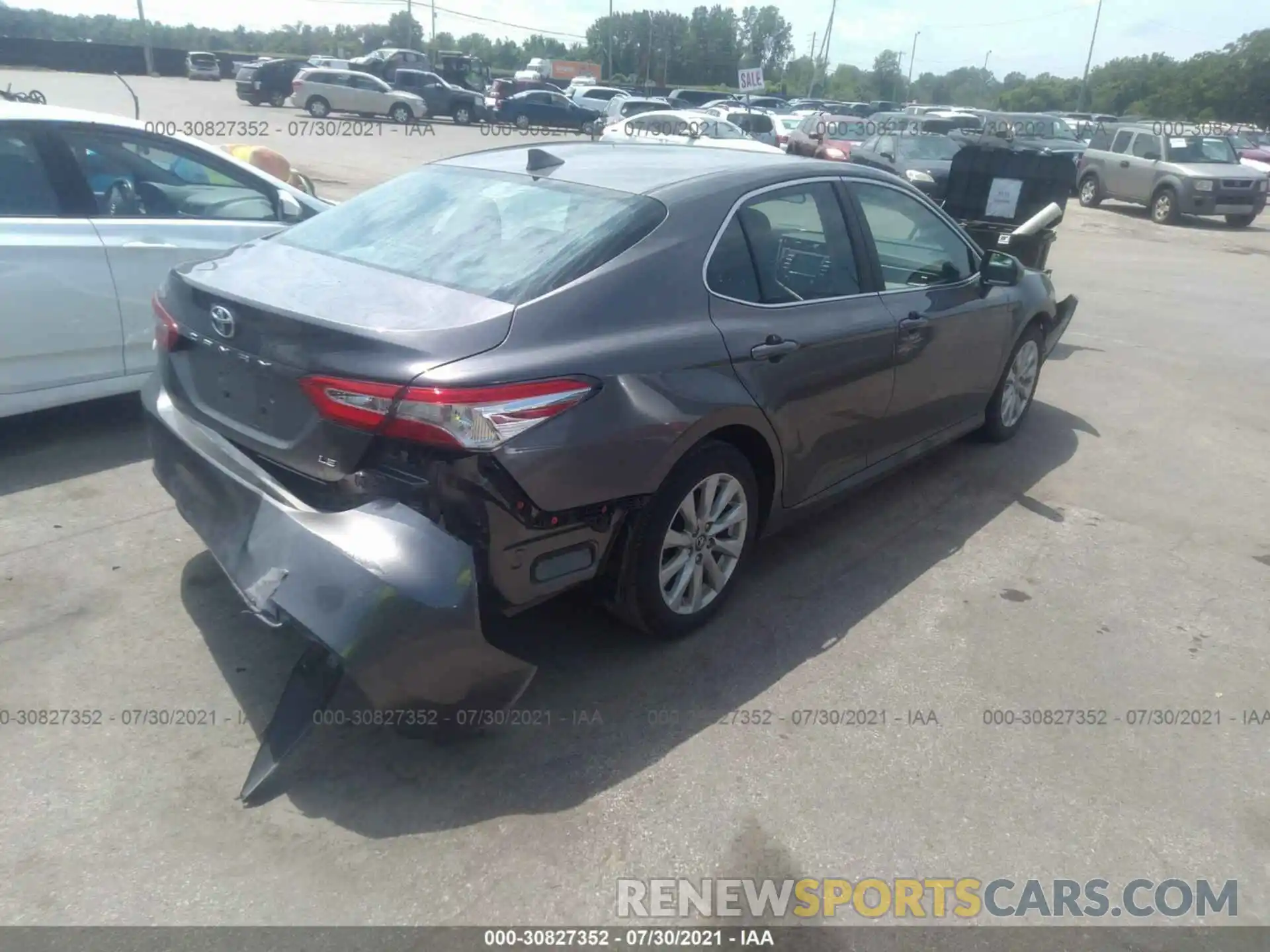 4 Photograph of a damaged car 4T1B11HK2KU796436 TOYOTA CAMRY 2019