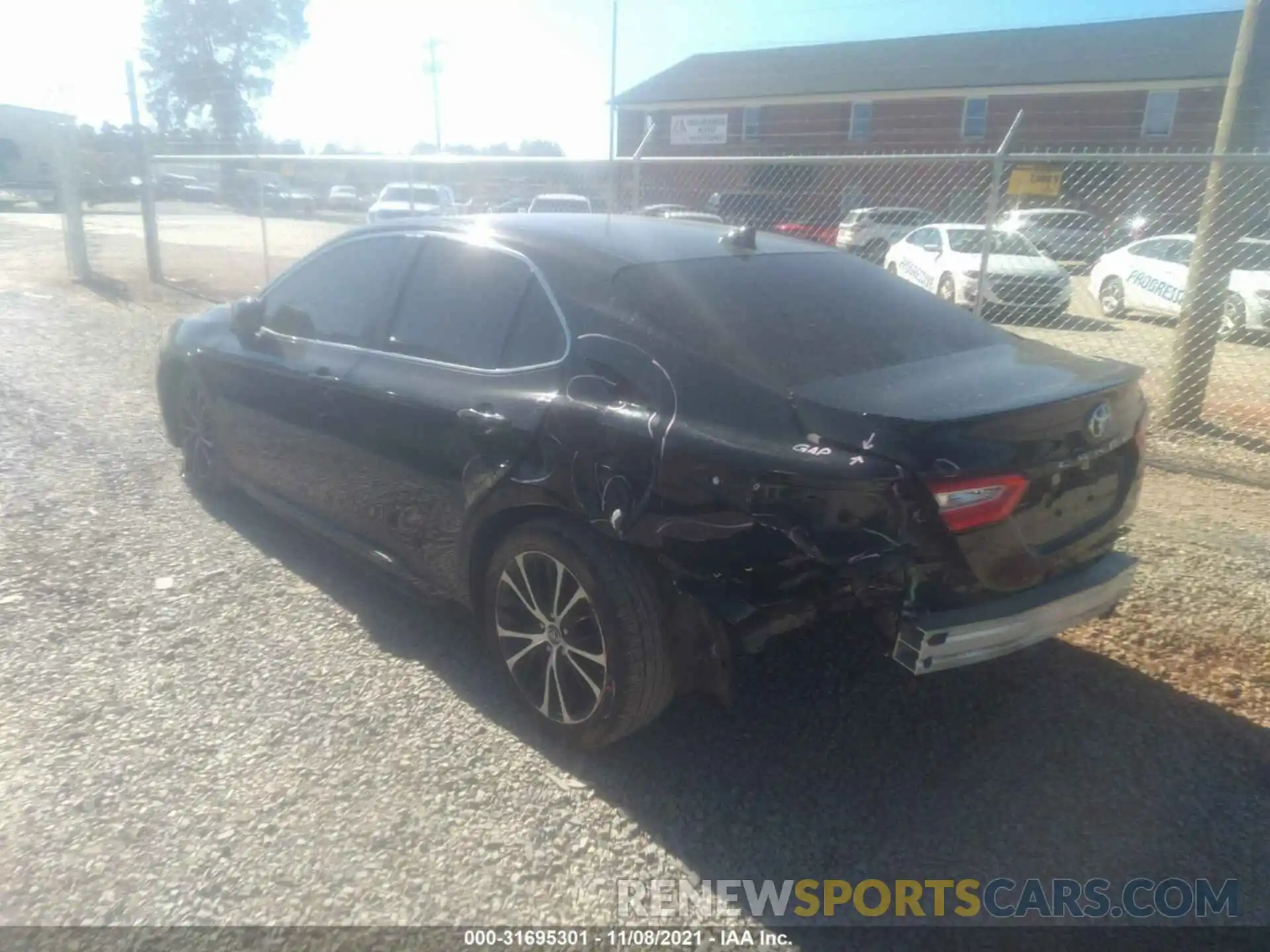 3 Photograph of a damaged car 4T1B11HK2KU796470 TOYOTA CAMRY 2019