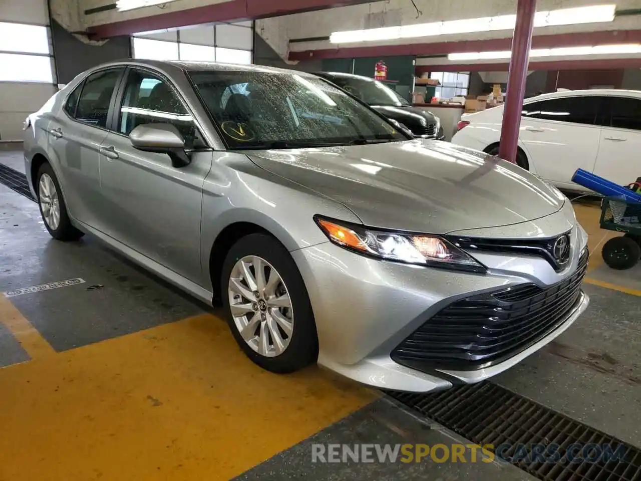 1 Photograph of a damaged car 4T1B11HK2KU798137 TOYOTA CAMRY 2019