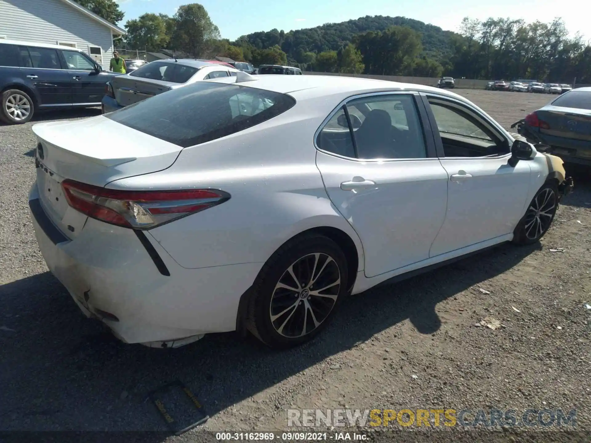 4 Photograph of a damaged car 4T1B11HK2KU799241 TOYOTA CAMRY 2019