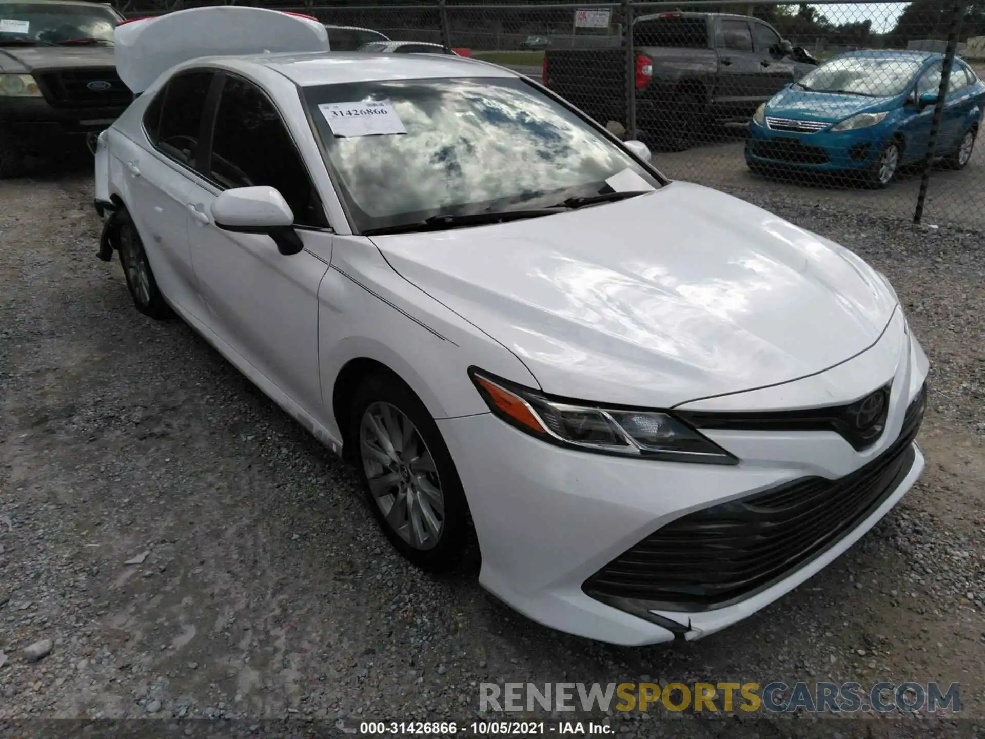 1 Photograph of a damaged car 4T1B11HK2KU800579 TOYOTA CAMRY 2019