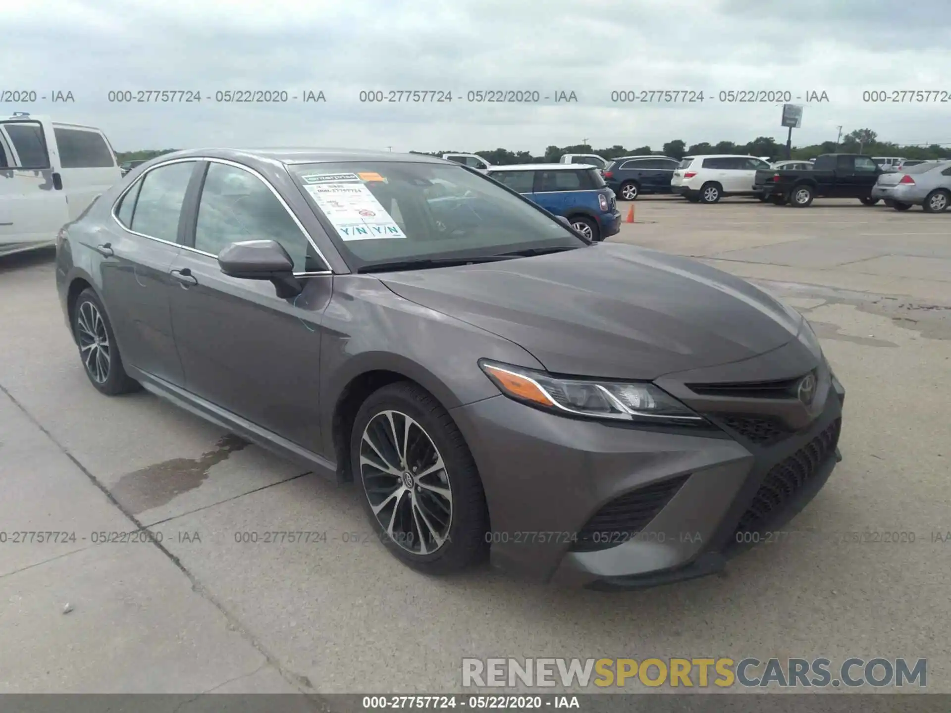 1 Photograph of a damaged car 4T1B11HK2KU801800 TOYOTA CAMRY 2019