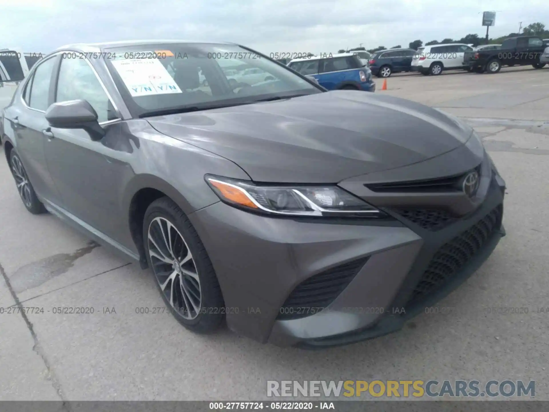 6 Photograph of a damaged car 4T1B11HK2KU801800 TOYOTA CAMRY 2019