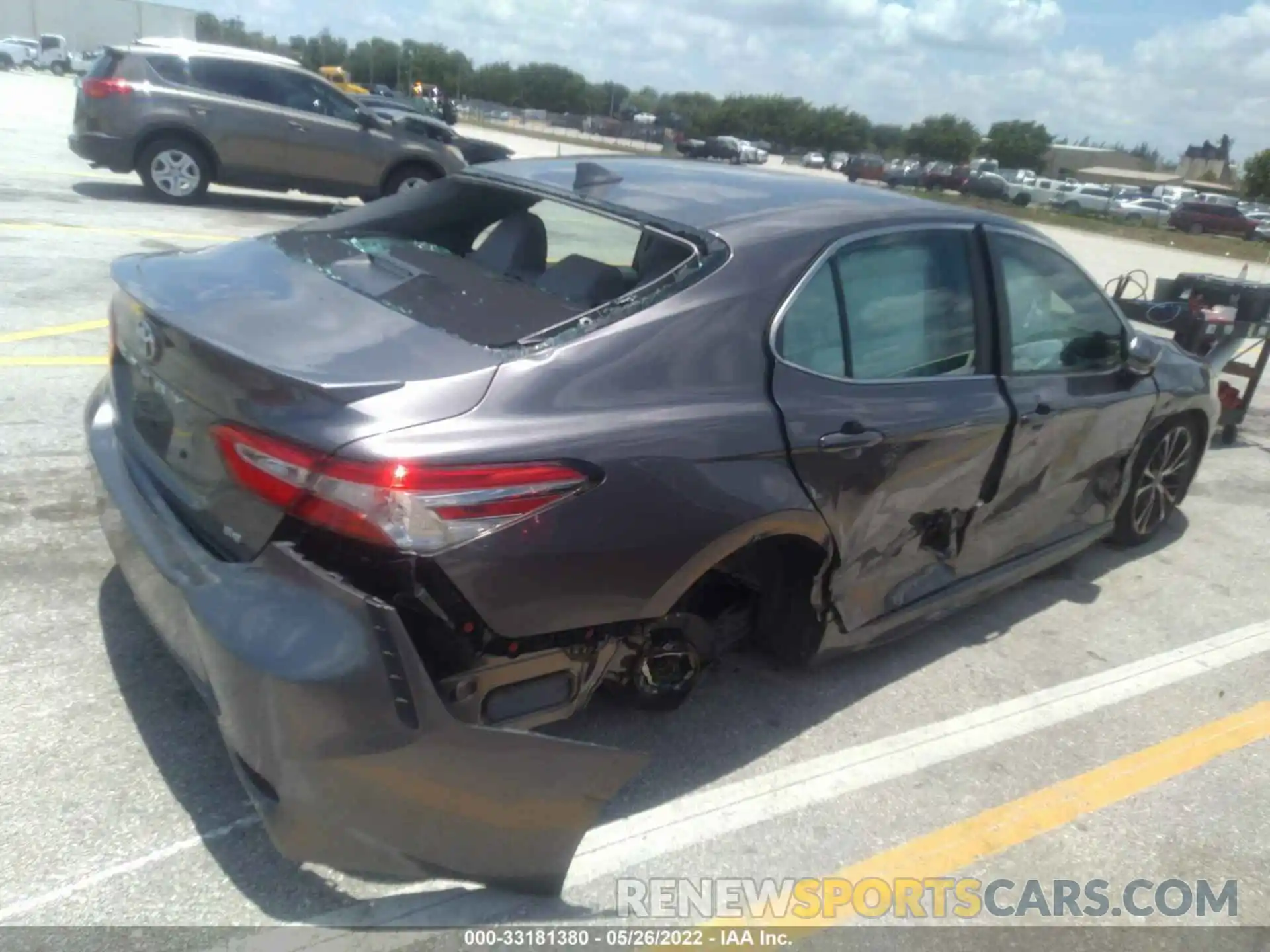 4 Photograph of a damaged car 4T1B11HK2KU802168 TOYOTA CAMRY 2019