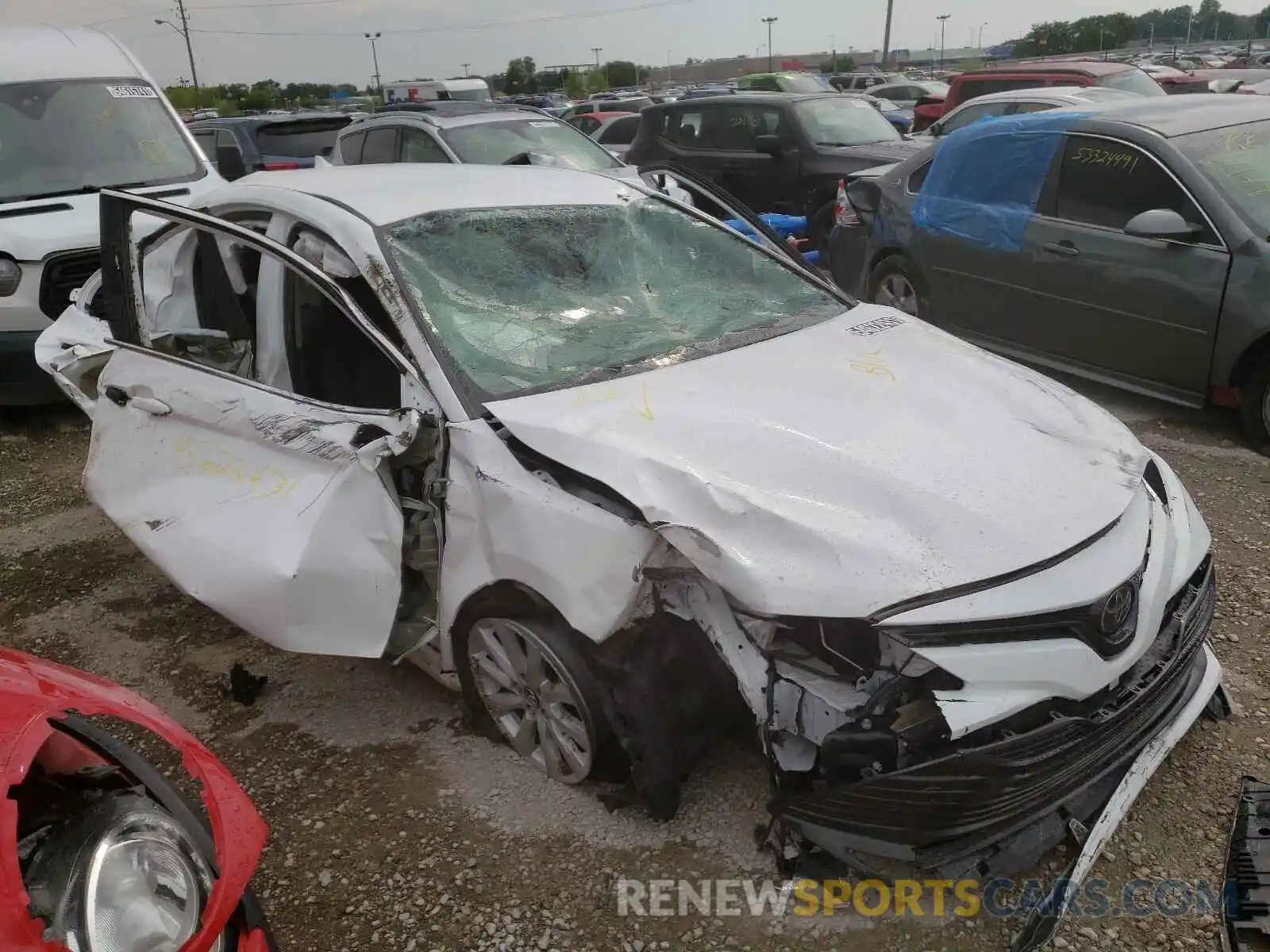 1 Photograph of a damaged car 4T1B11HK2KU802736 TOYOTA CAMRY 2019