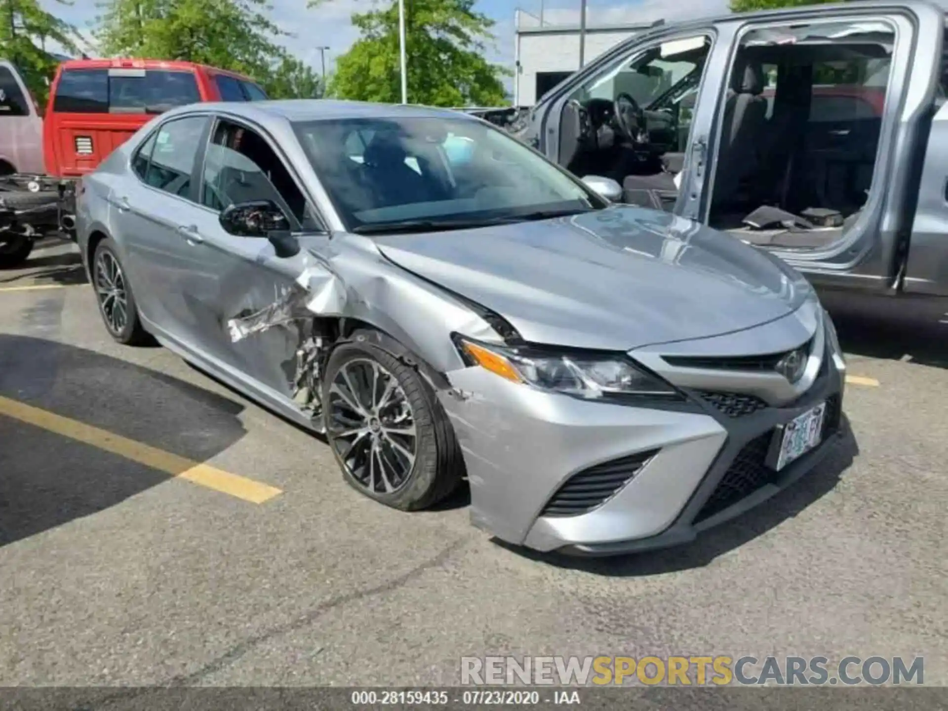 3 Photograph of a damaged car 4T1B11HK2KU803532 TOYOTA CAMRY 2019