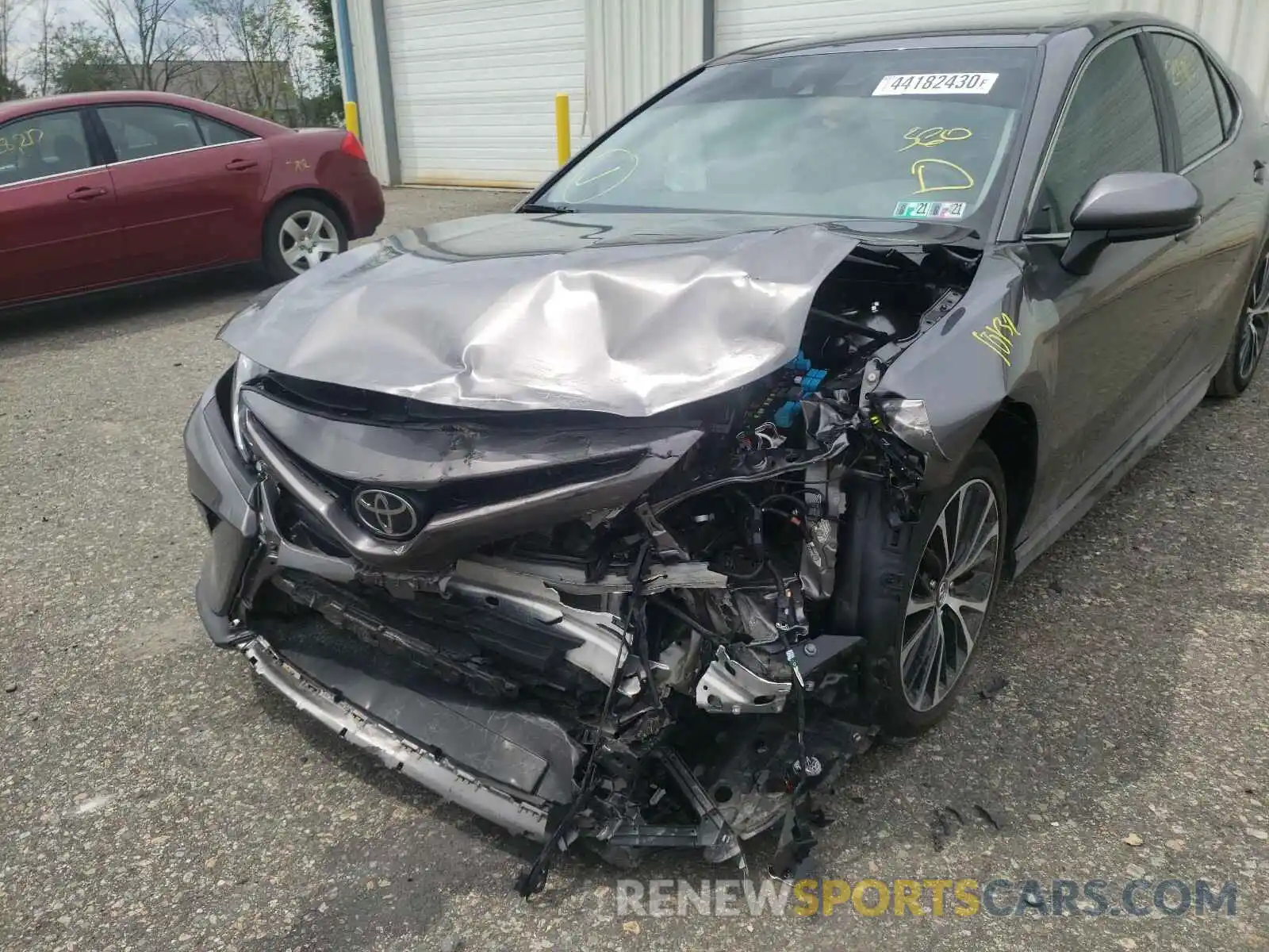 9 Photograph of a damaged car 4T1B11HK2KU805085 TOYOTA CAMRY 2019