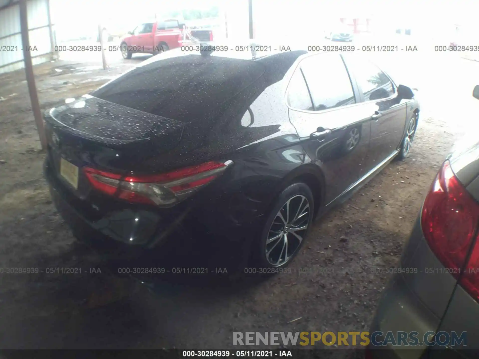 4 Photograph of a damaged car 4T1B11HK2KU805796 TOYOTA CAMRY 2019