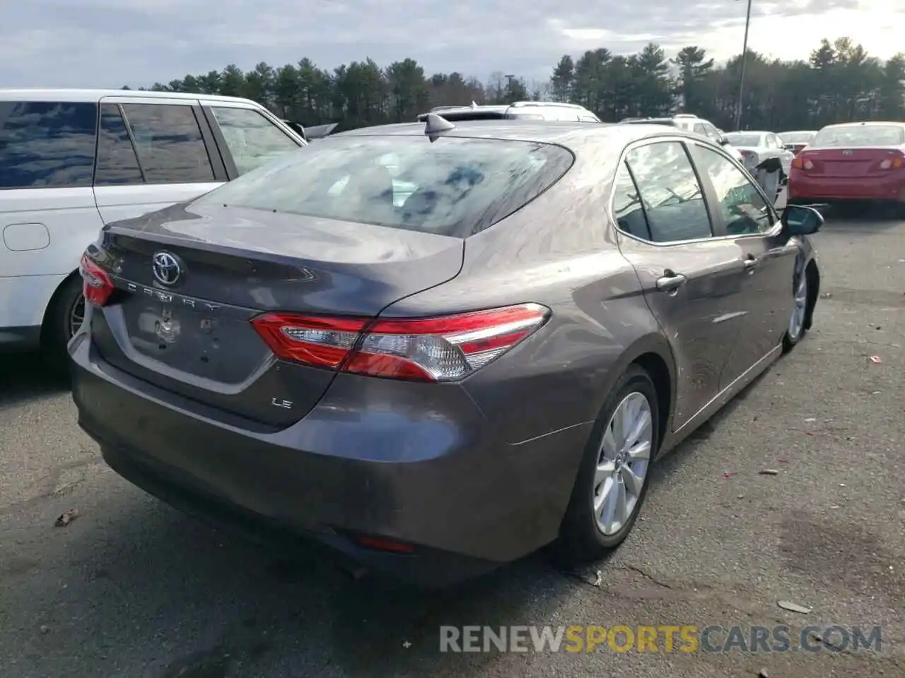 4 Photograph of a damaged car 4T1B11HK2KU806186 TOYOTA CAMRY 2019