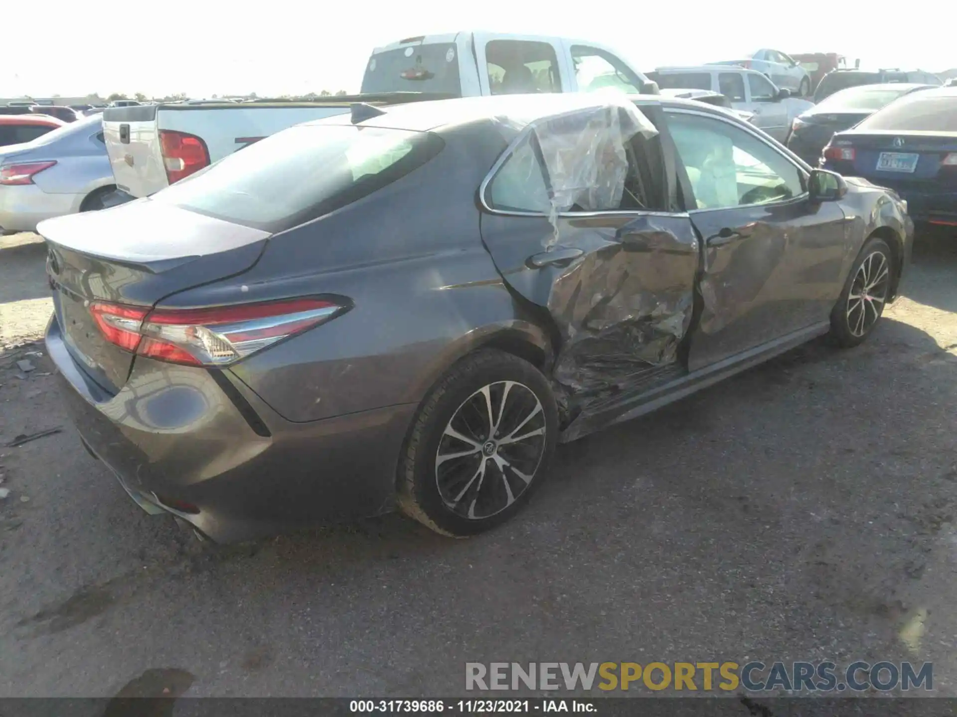 4 Photograph of a damaged car 4T1B11HK2KU806785 TOYOTA CAMRY 2019