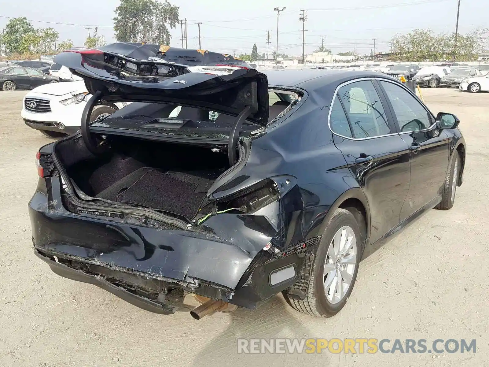 4 Photograph of a damaged car 4T1B11HK2KU808178 TOYOTA CAMRY 2019