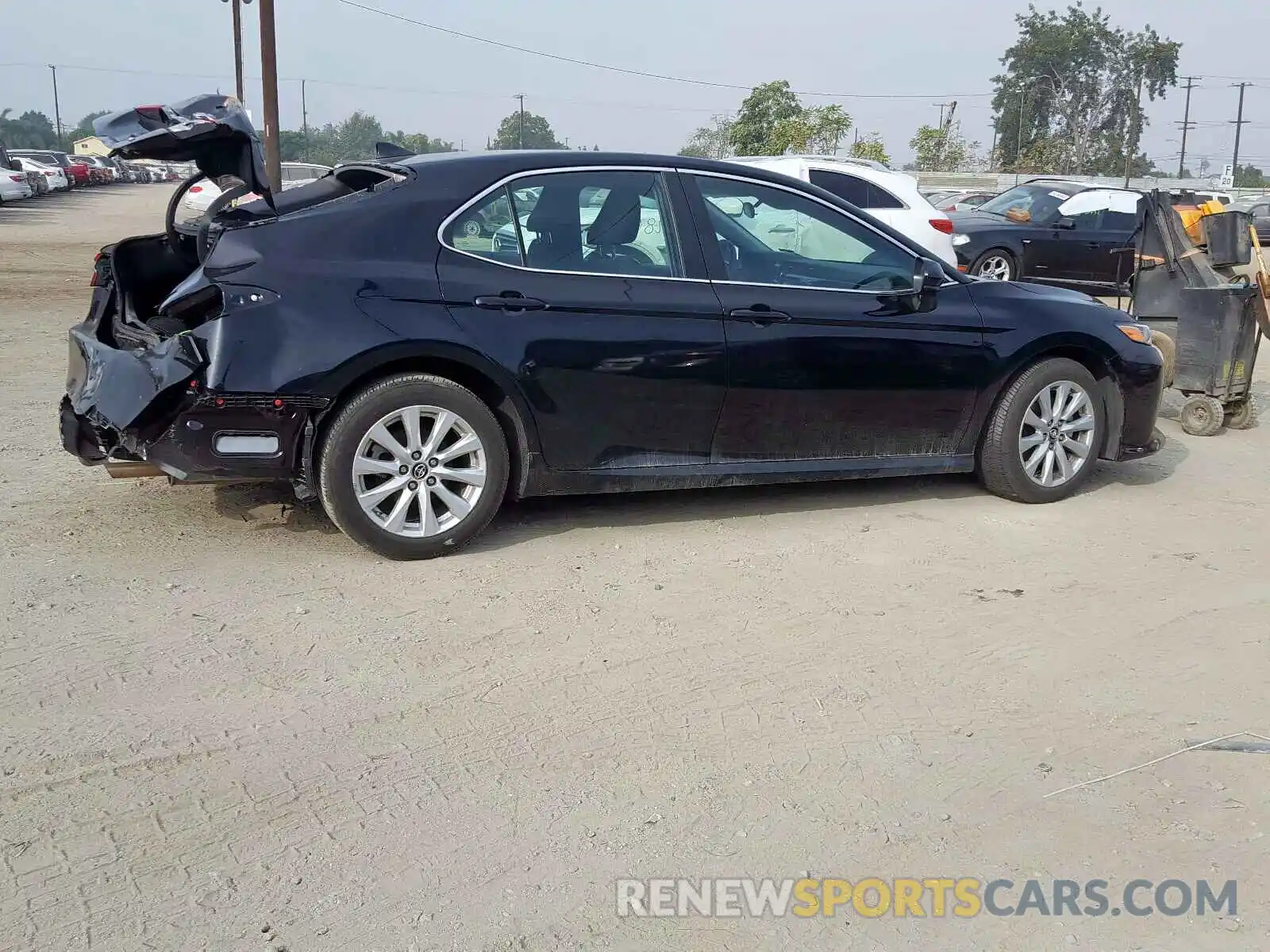 9 Photograph of a damaged car 4T1B11HK2KU808178 TOYOTA CAMRY 2019