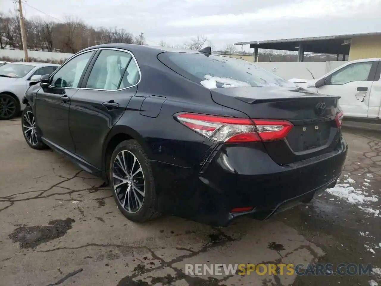 3 Photograph of a damaged car 4T1B11HK2KU808231 TOYOTA CAMRY 2019