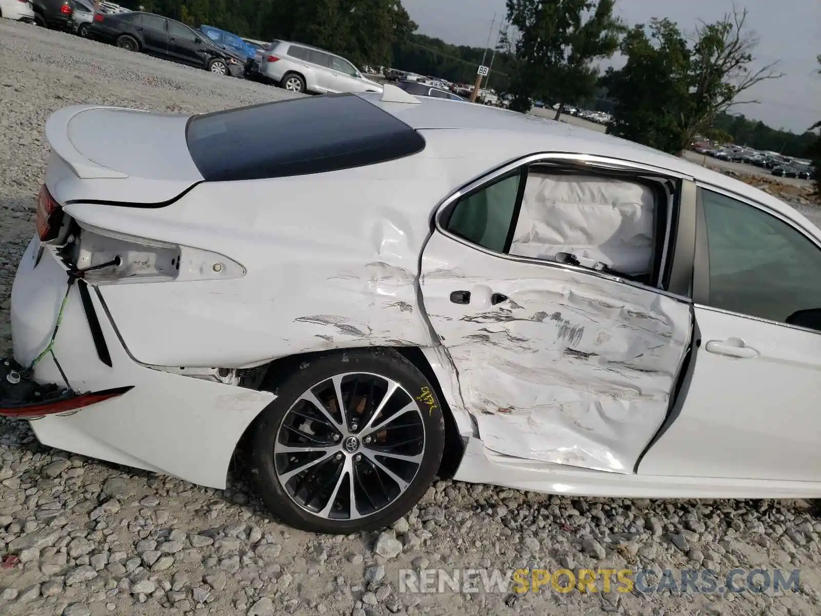 9 Photograph of a damaged car 4T1B11HK2KU808293 TOYOTA CAMRY 2019